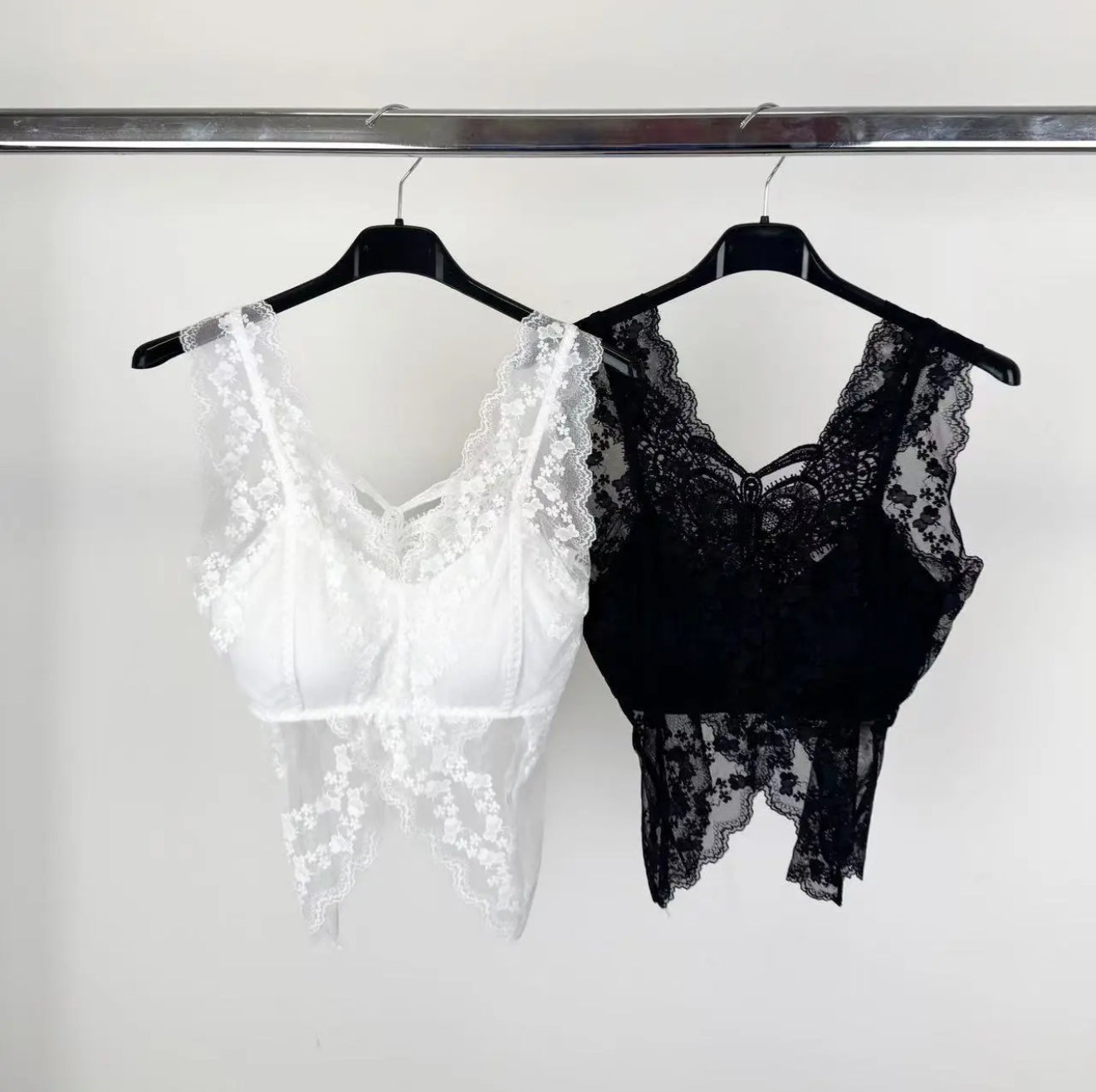 Bralette in pizzo con farfalla - R.a. Boutique