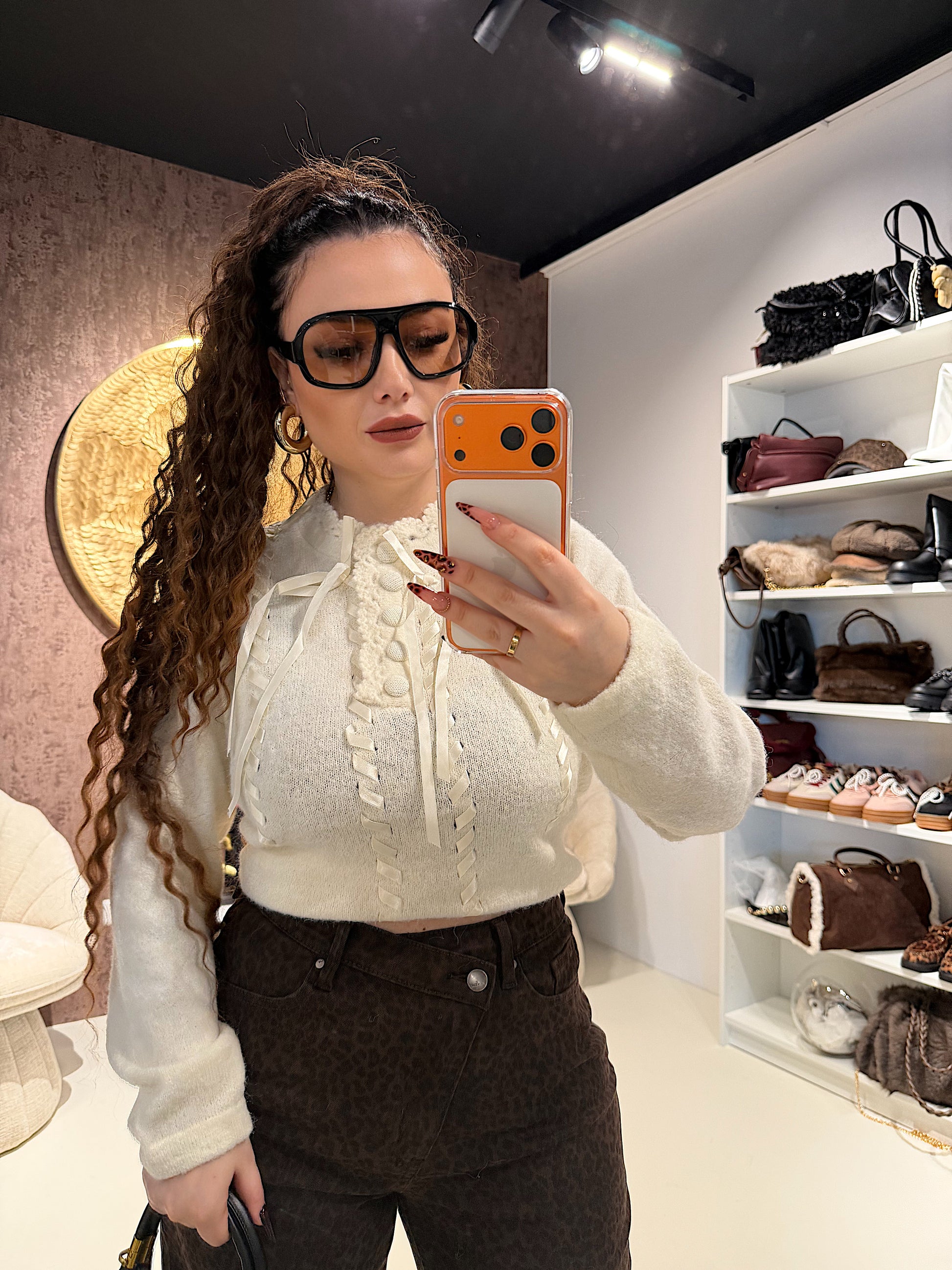 Maglioncino con fiocchi e bottoni - R.a. Boutique