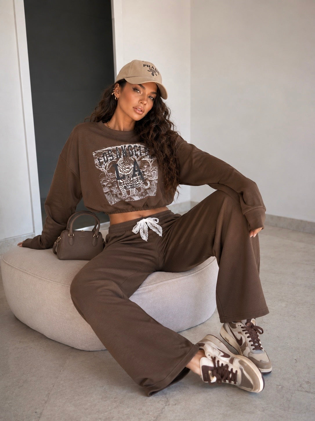 Completo Los Angeles California - R.a. Boutique