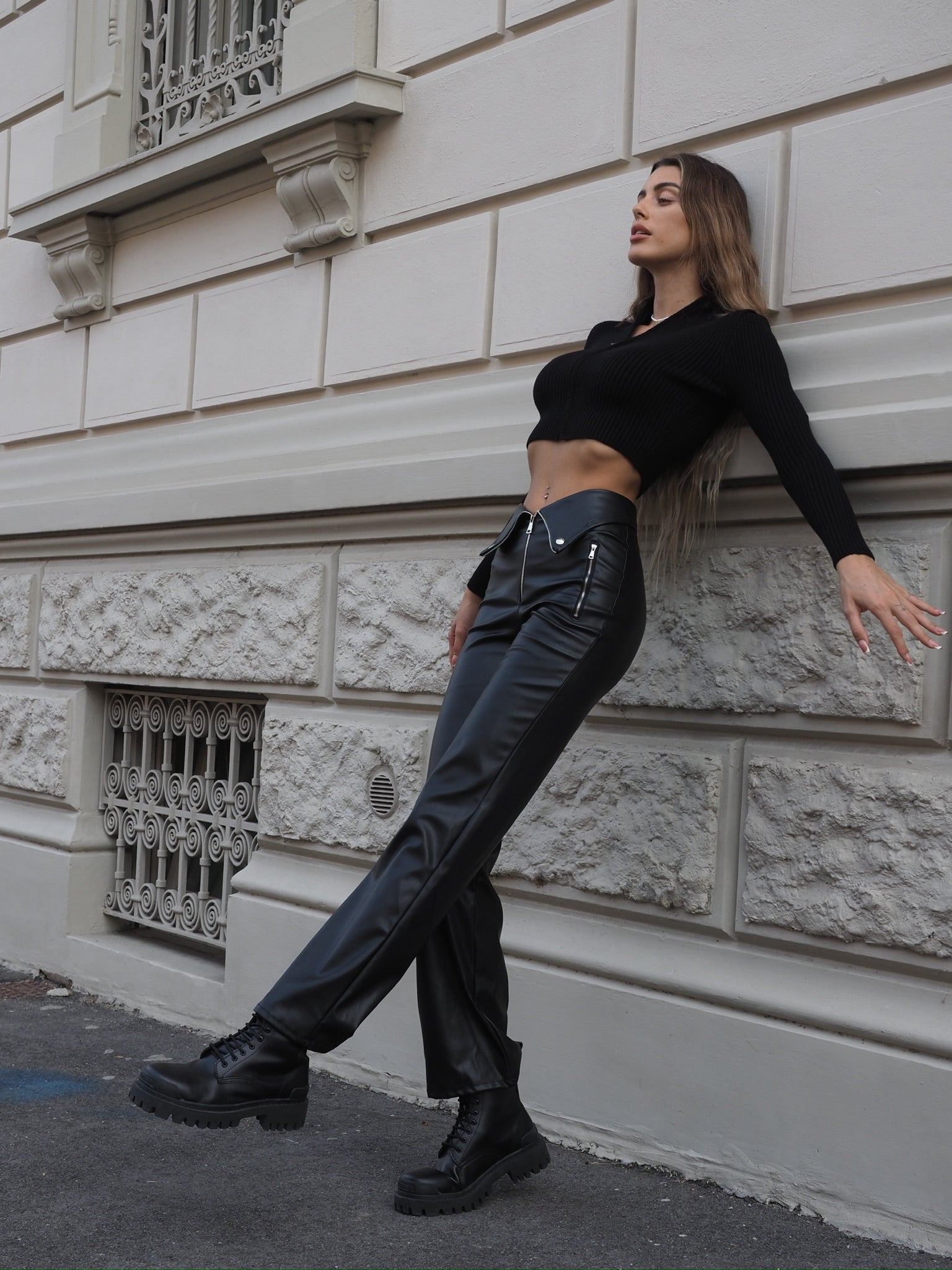 Pantalone in ecopelle con zip - R.a. Boutique 