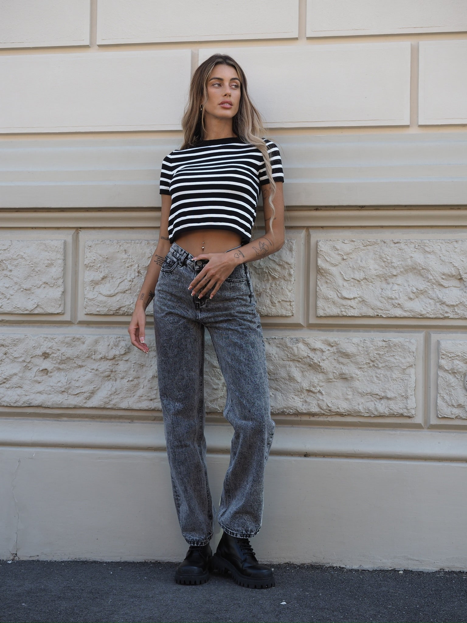 Maglia a manica corta a righe - R.a. Boutique 