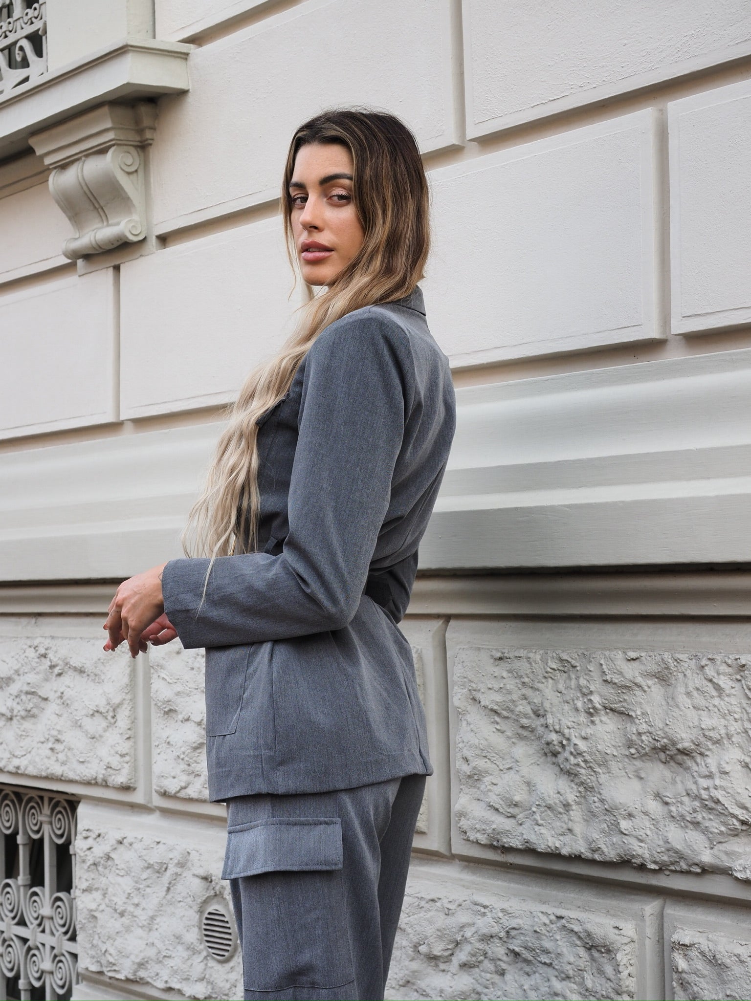 Blazer grigio con cintura - R.a. Boutique 