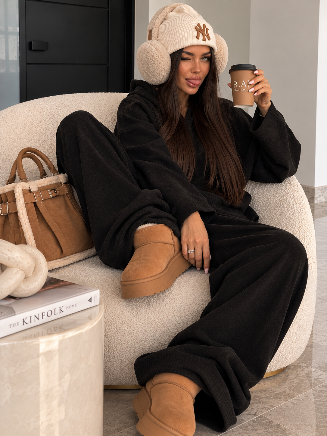 Completo Soft Winter con cappuccio – Nero - R.a. Boutique
