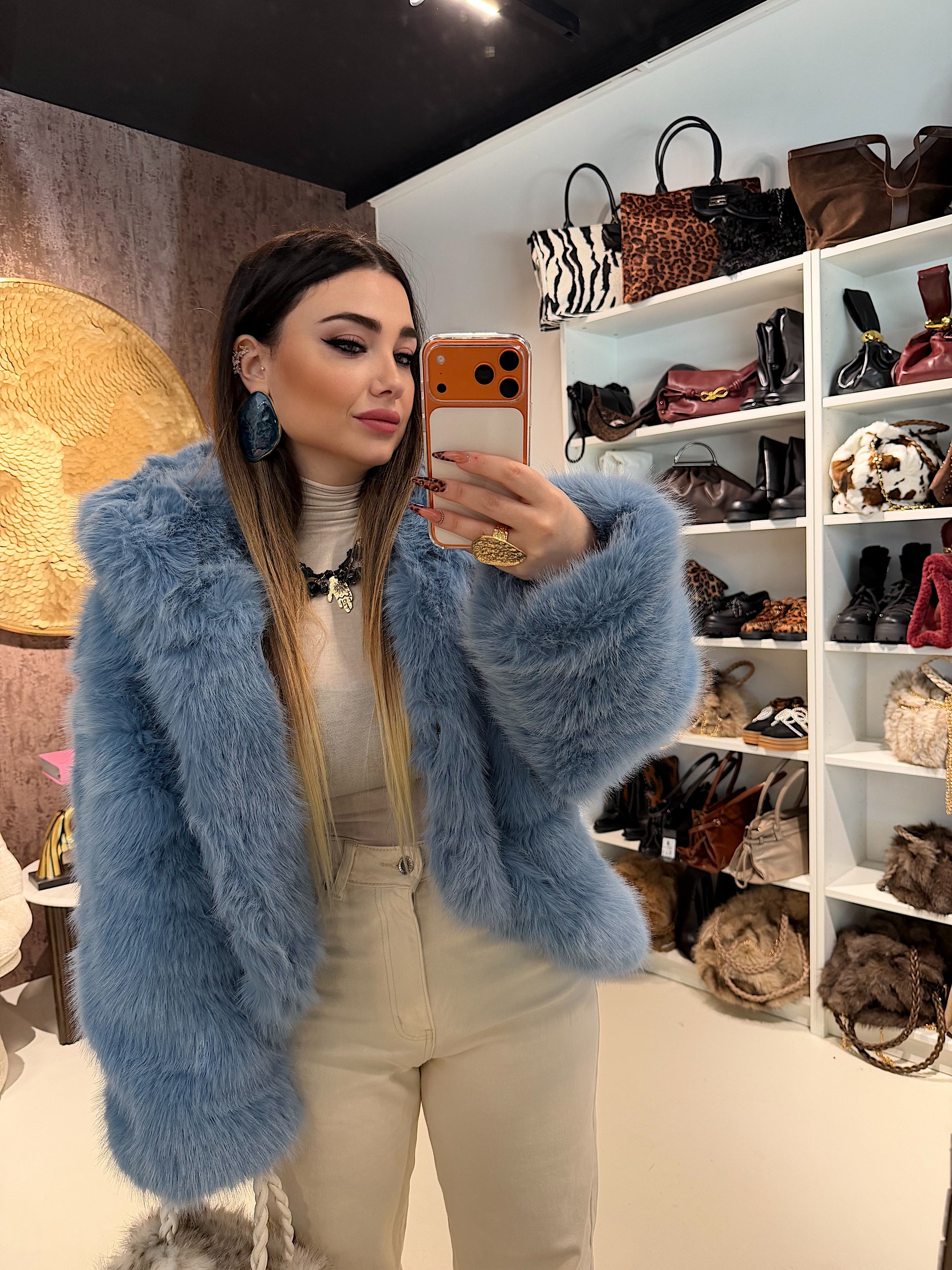 Giacca in Eco-Pelliccia con cappuccio - R.a. Boutique