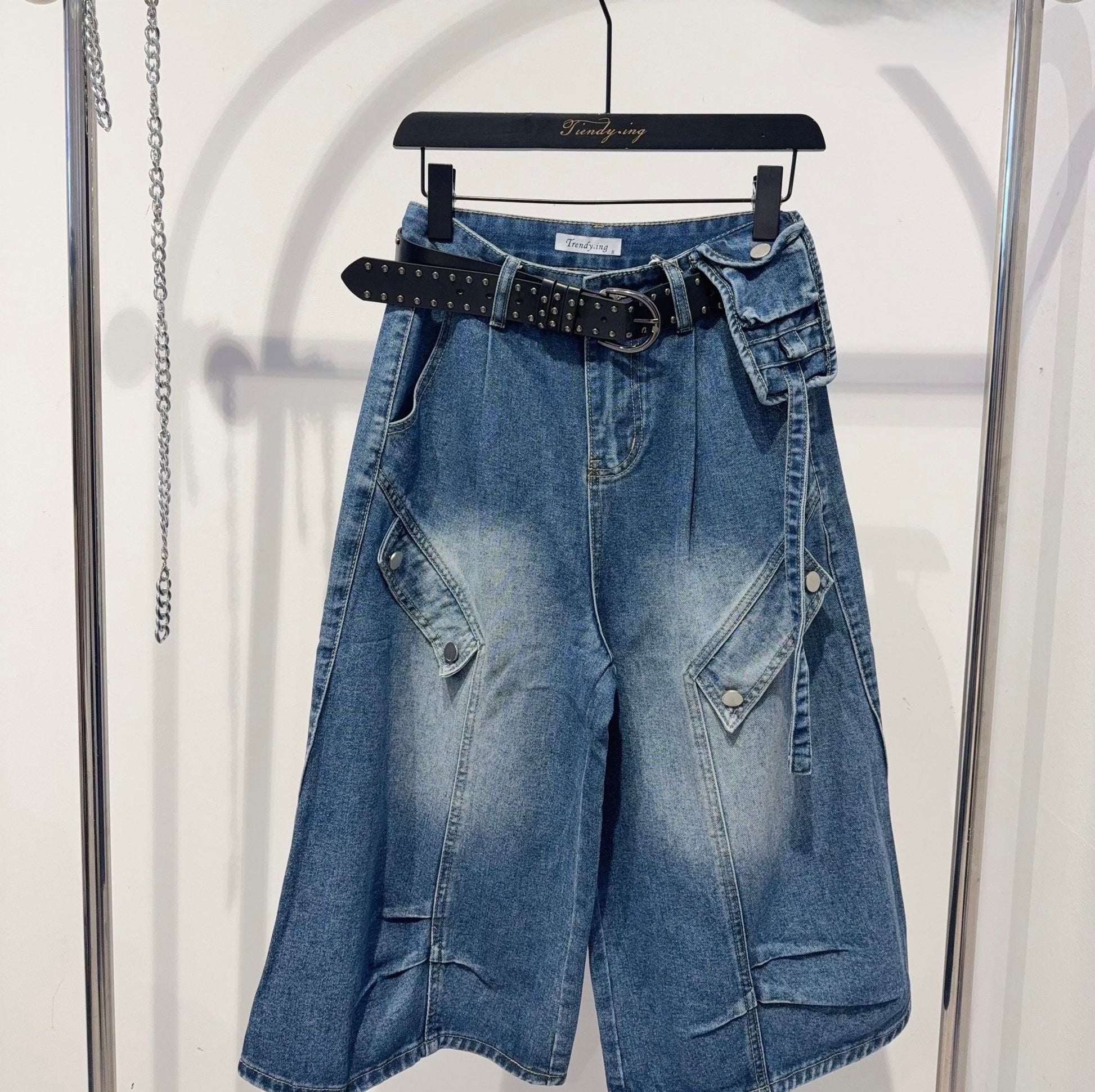 Bermuda Denim Cargo “Street Icon” con Cintura Borchiata - R.a. Boutique