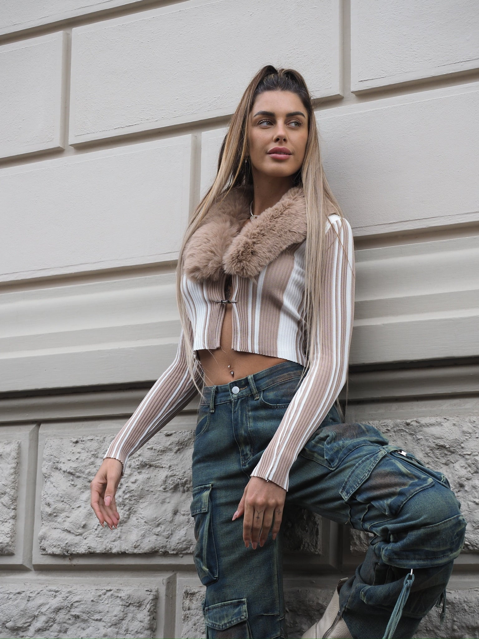 Maglione con pelliccia camel - R.a. Boutique 