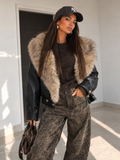 Bomber Nero Effetto Pelle con Maxi Collo Effetto Pelliccia - R.a. Boutique