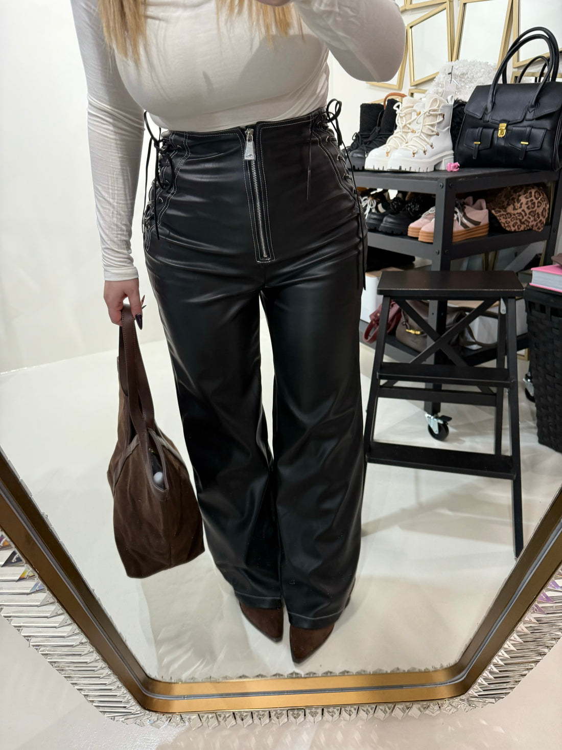 Pantalone in Ecopelle con Lacci Laterali - R.a. Boutique