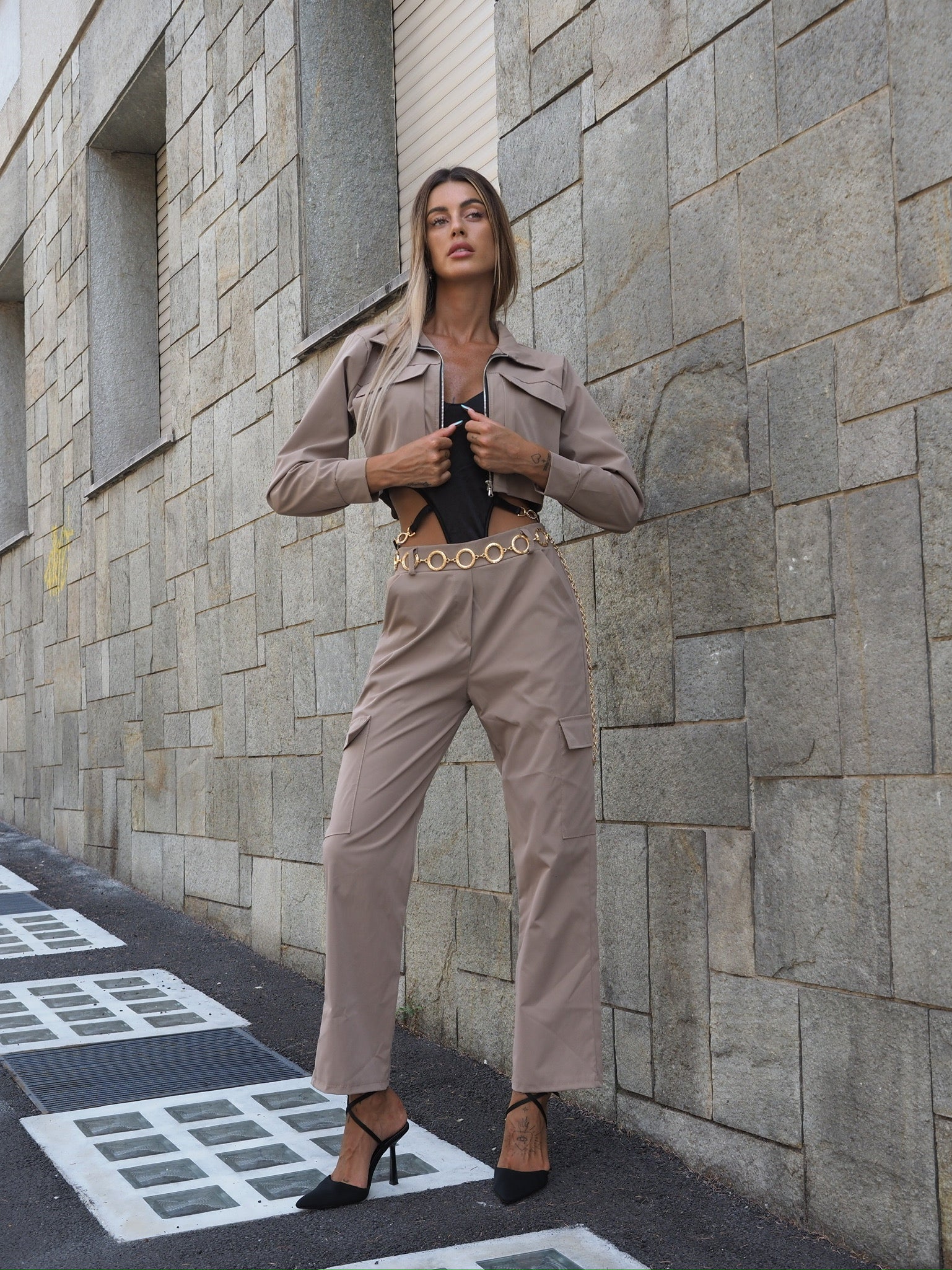 Completo giacca e pantalone cargo Camel - R.a. Boutique 