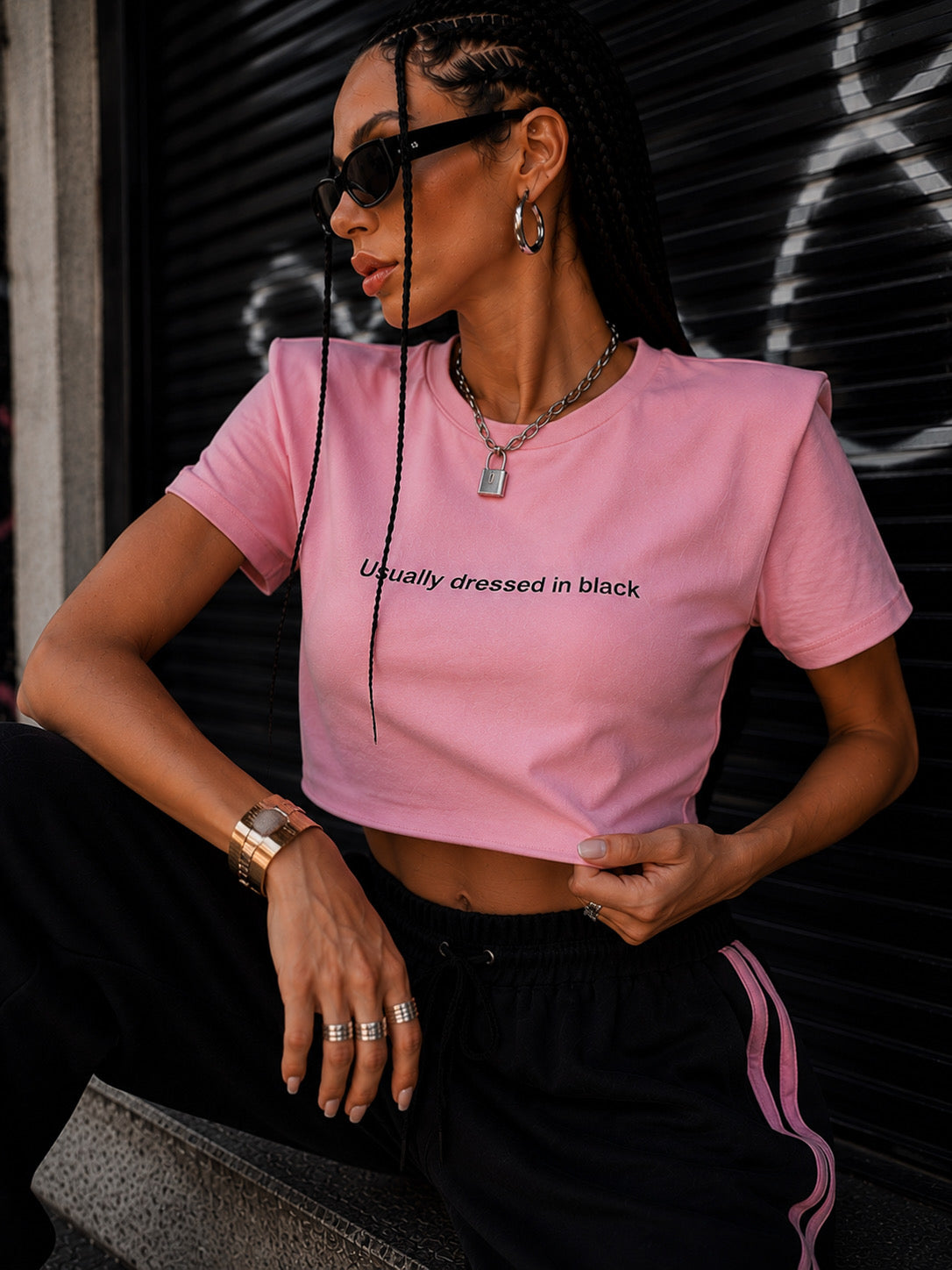 T-shirt Crop “Usually Dressed in Black” - R.a. Boutique