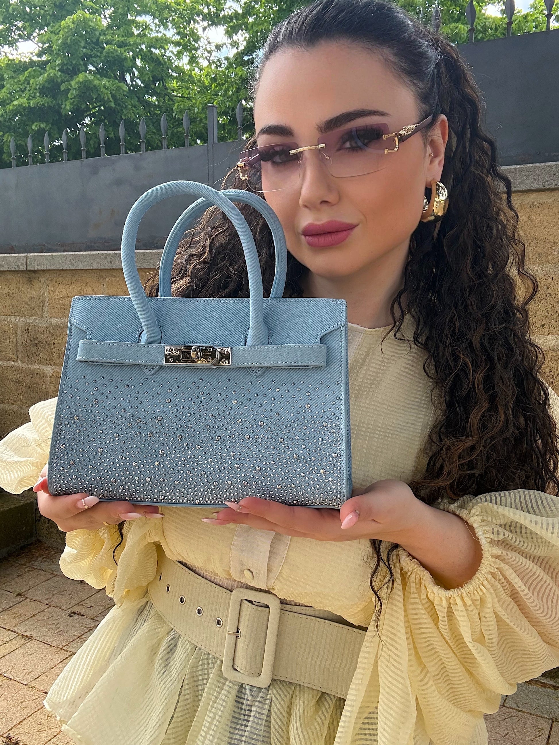 Camicia con maniche ampie e cinturone giallo - R.a. Boutique