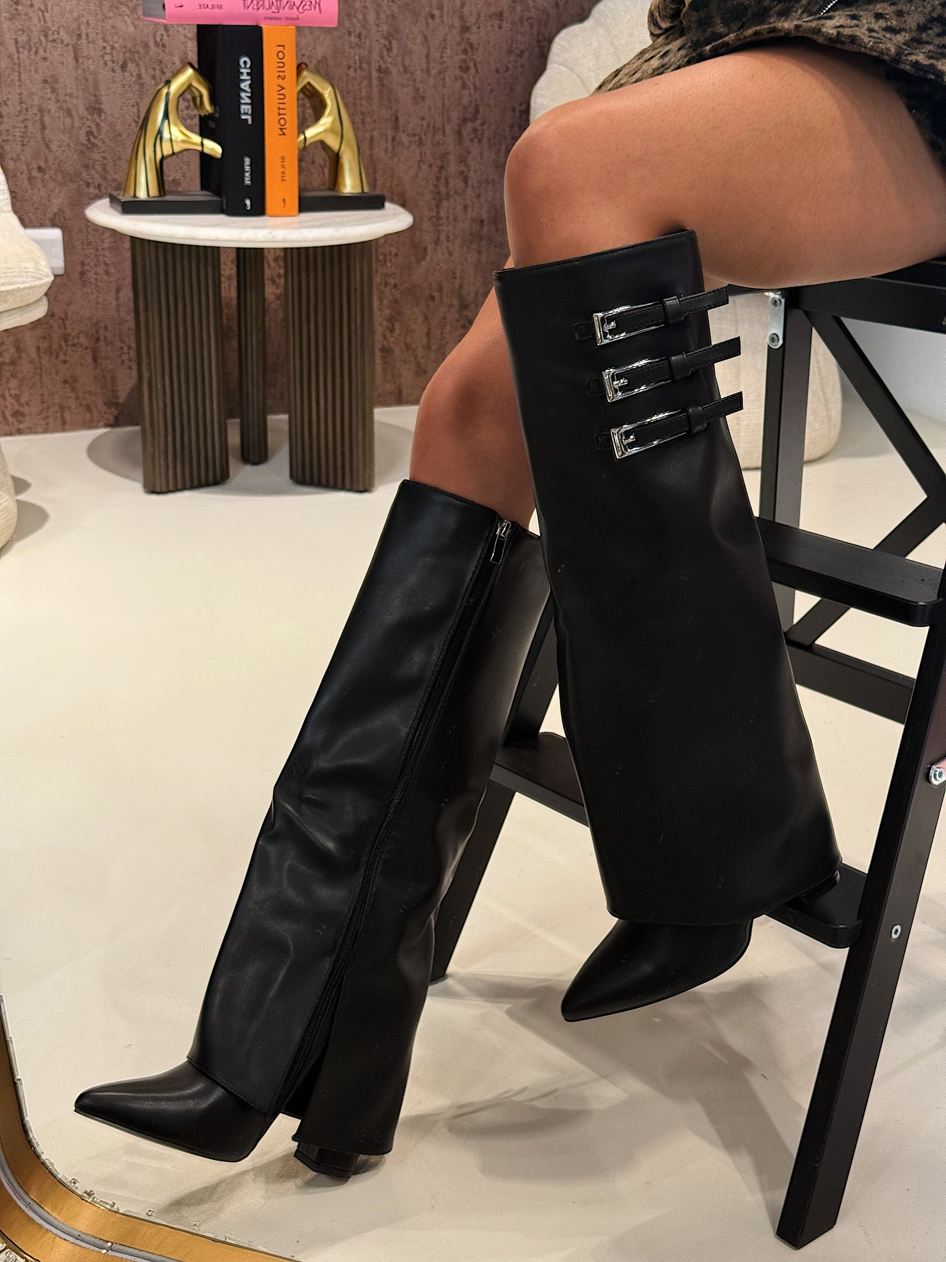 Stivali con fibbie laterali nero e bordeaux Londra - R.a. Boutique