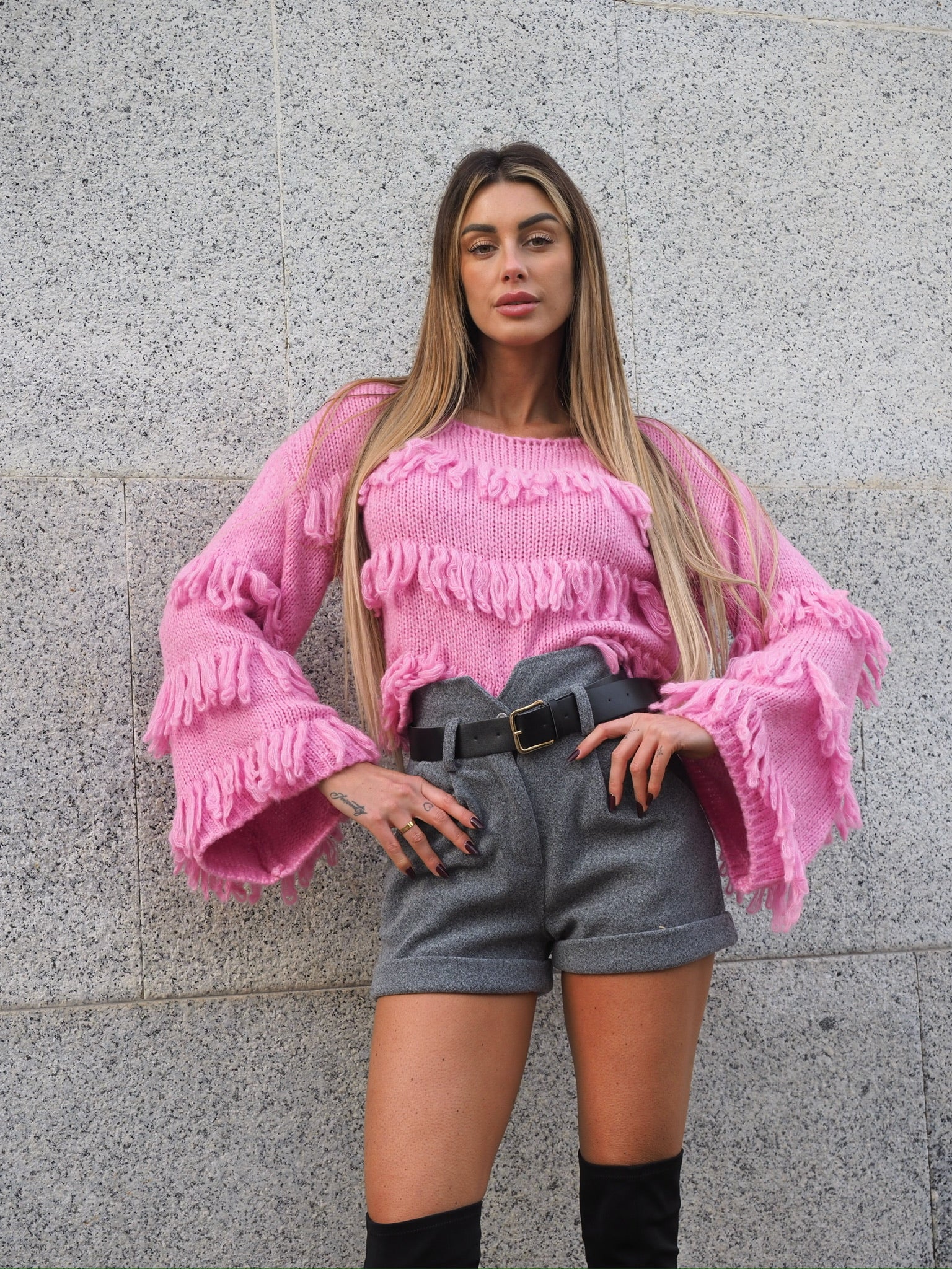 Maglione rosa barbie con frange - R.a. Boutique 