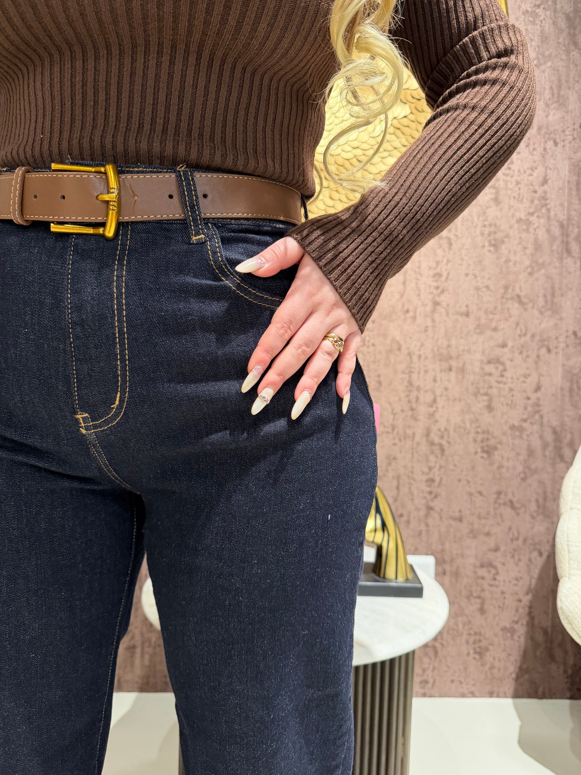 Jeans con cintura - R.a. Boutique