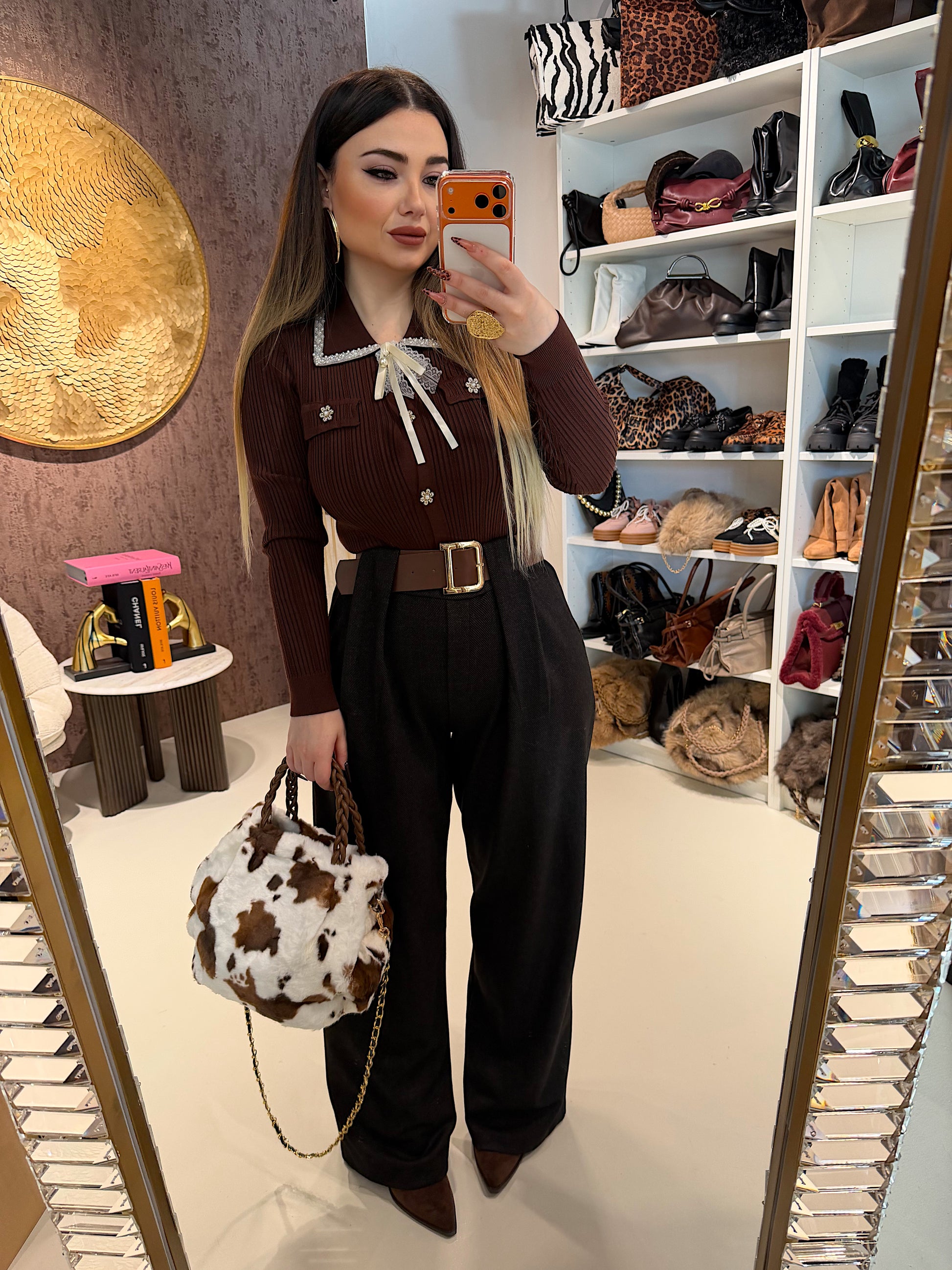 Maglioncino con perline e bottone a fiori - R.a. Boutique