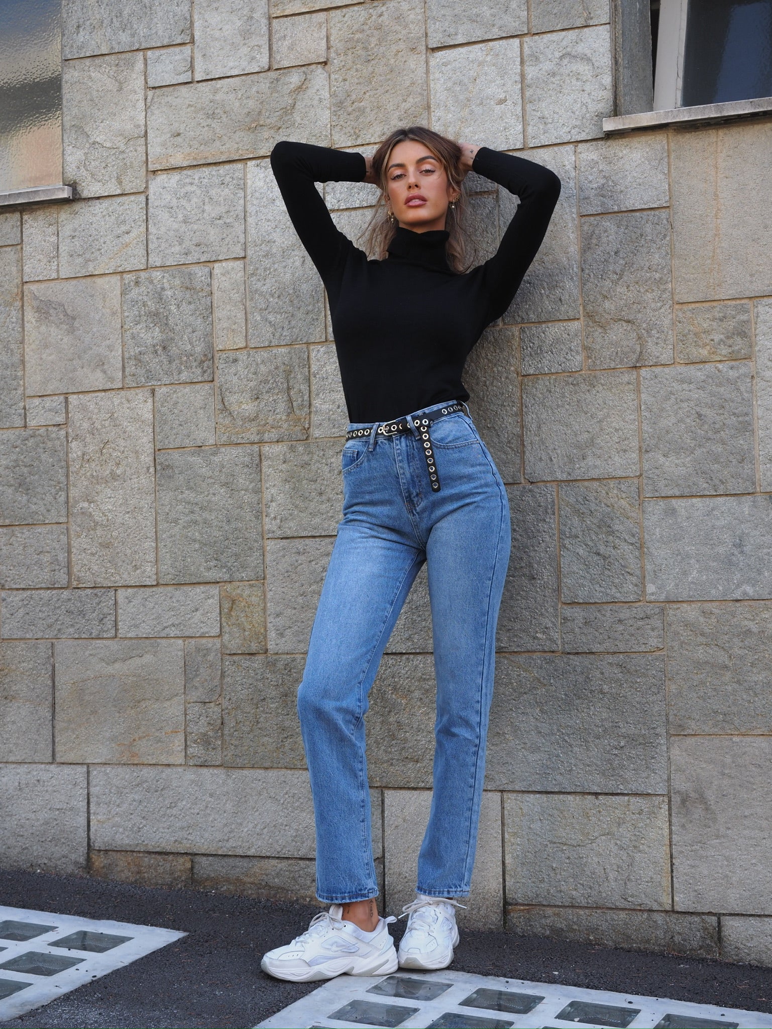 Maglioncino nero collo alto - R.a. Boutique 