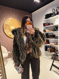 Pelliccia Ecologica con Dettaglio Nero – Oversize Glam - R.a. Boutique