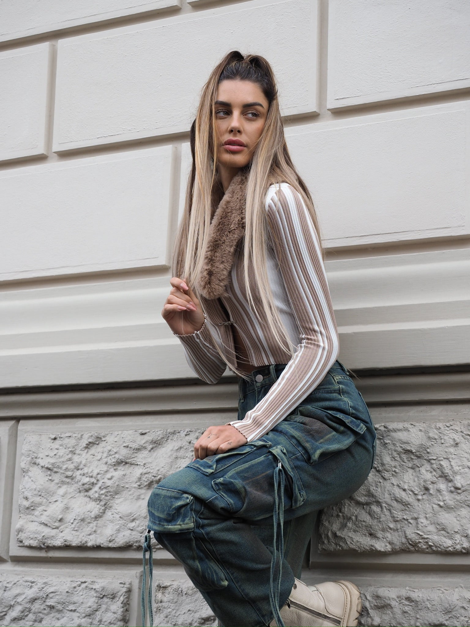 Maglione con pelliccia camel - R.a. Boutique 