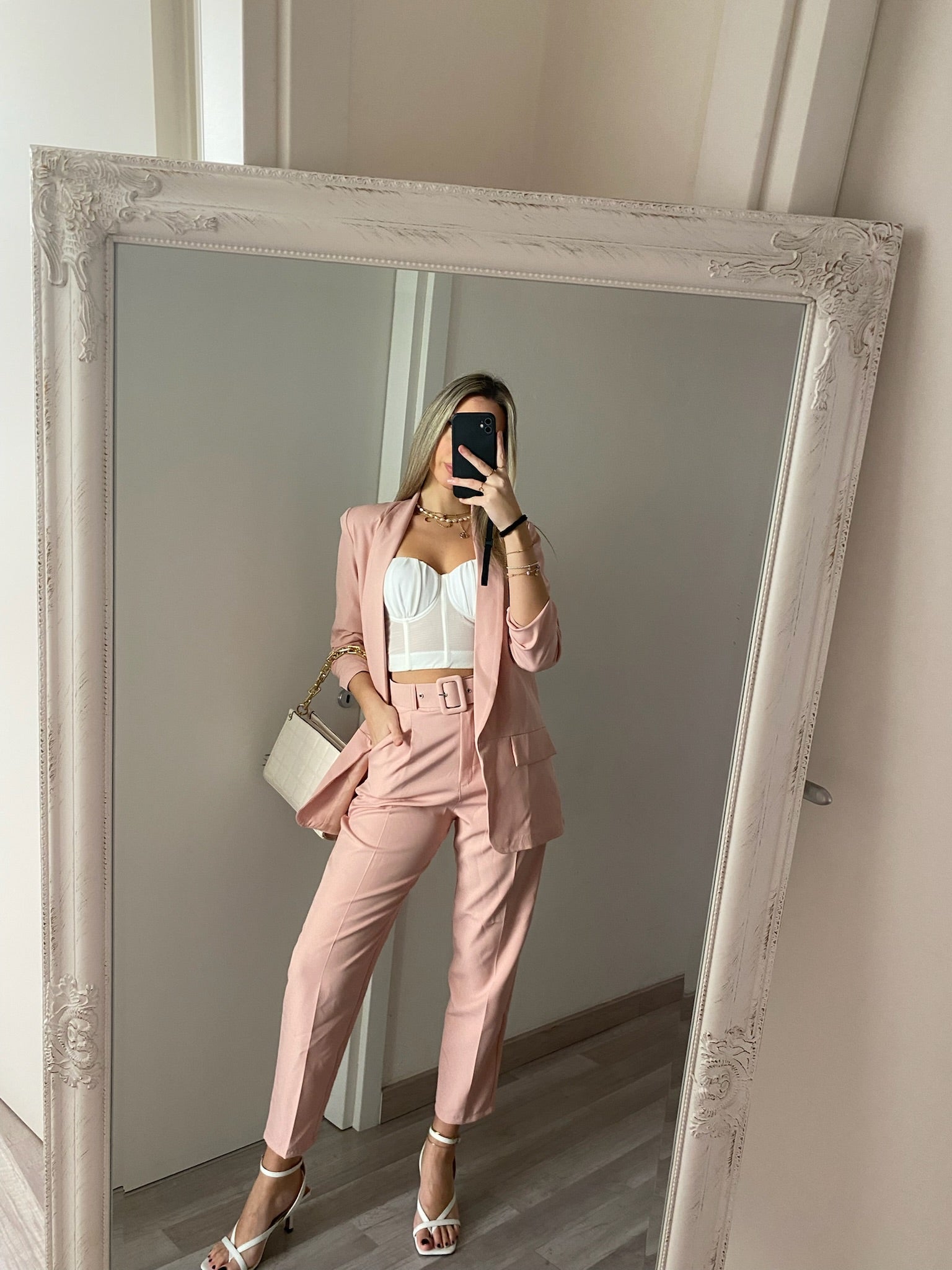 Completo giacca e pantaloni cipria - R.a. Boutique 