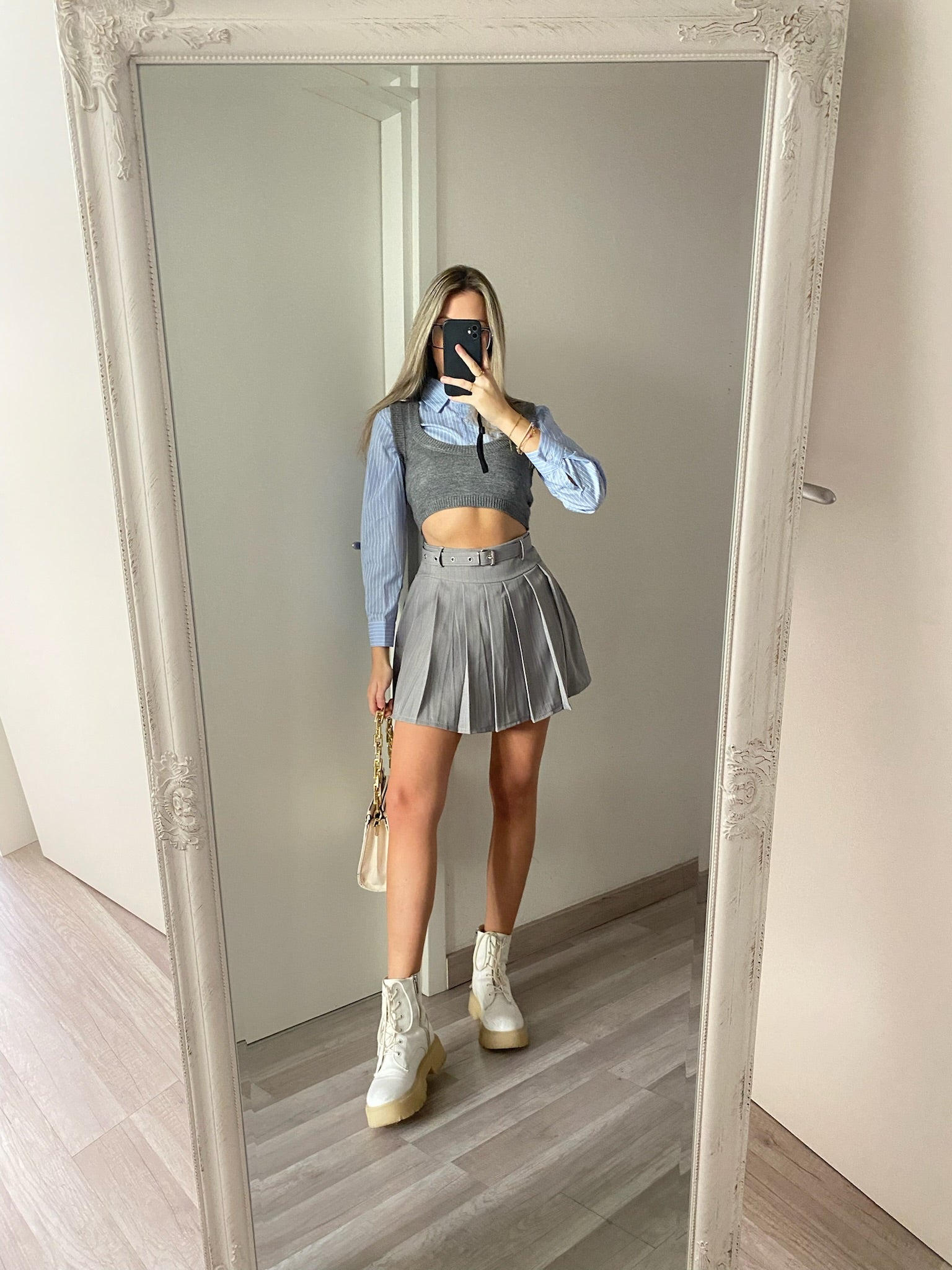 Maglioncino grigio più camicia celeste - R.a. Boutique 