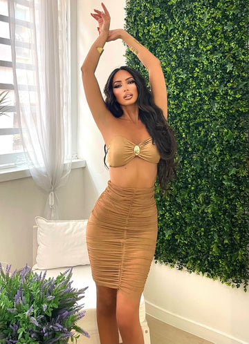 Bikini oro tre pezzi con gioiello e gonna drappeggiata - R.a. Boutique