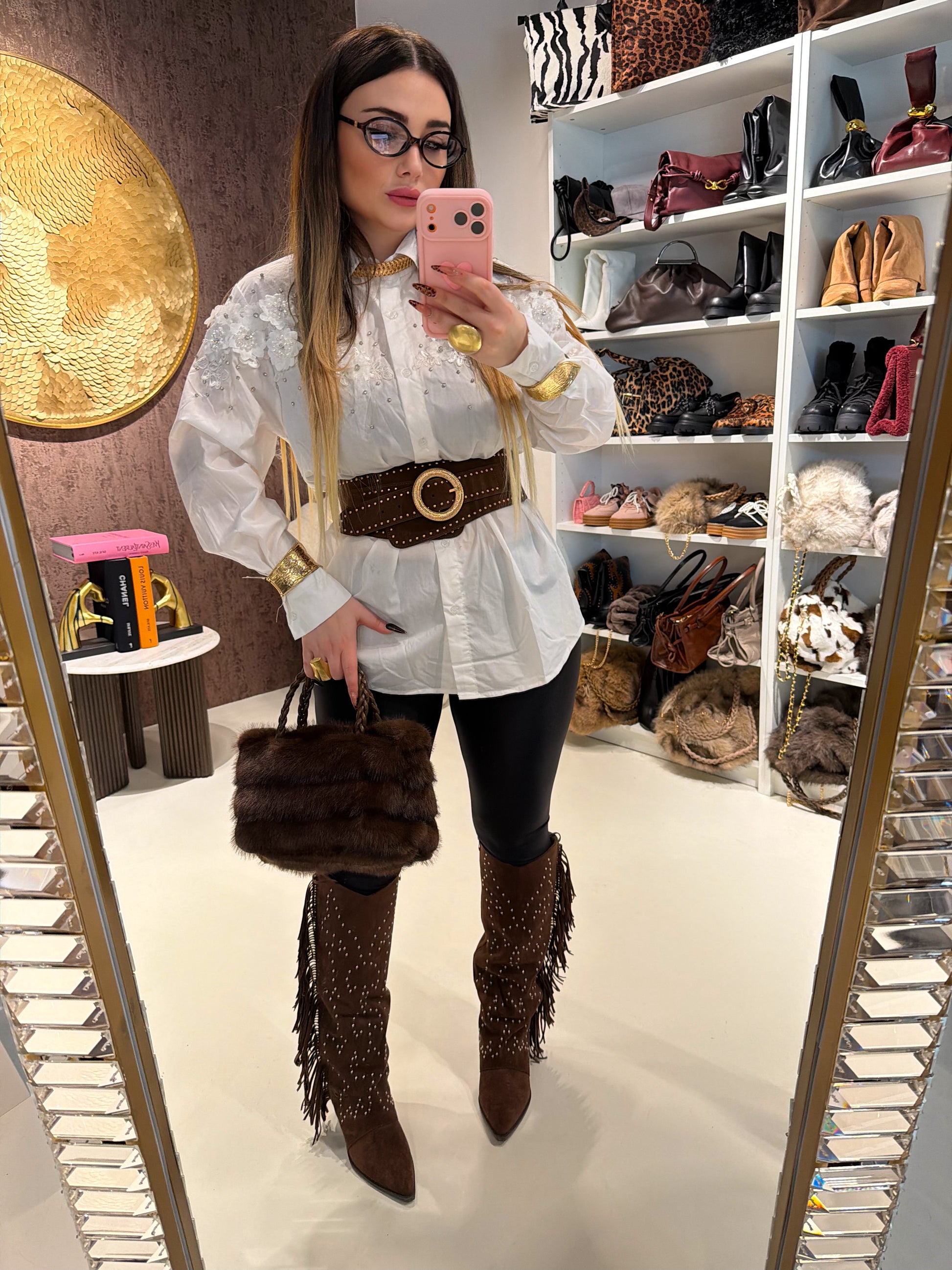 Camicia con fiori ricamati - R.a. Boutique