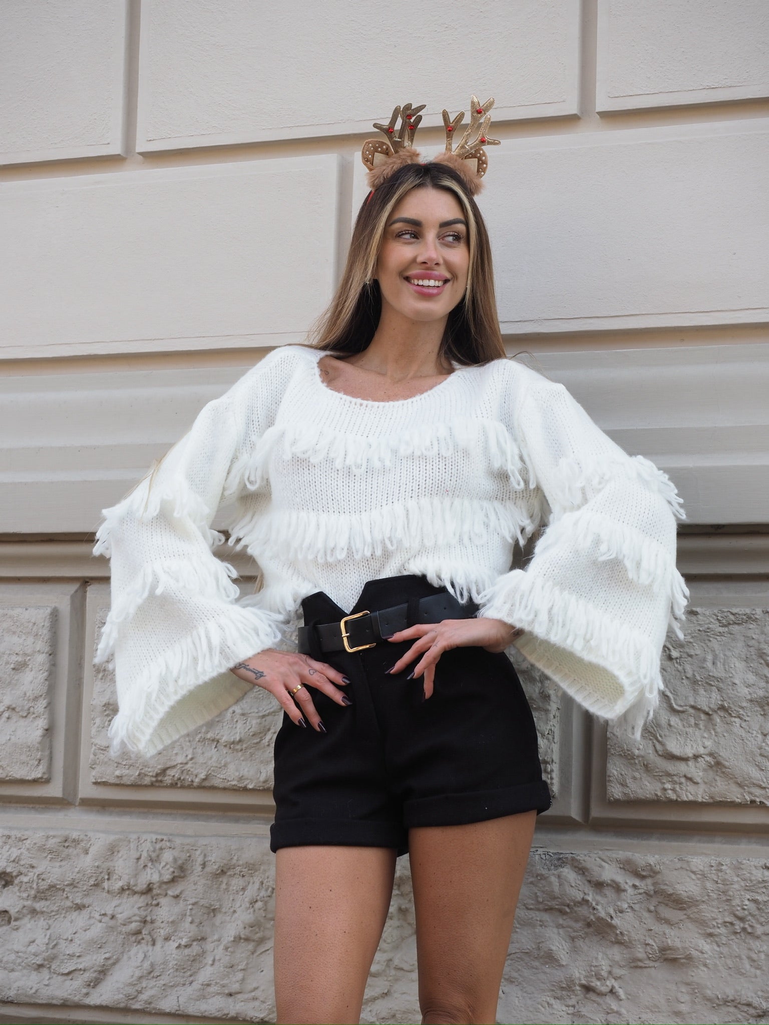 Maglione bianco con frange - R.a. Boutique 