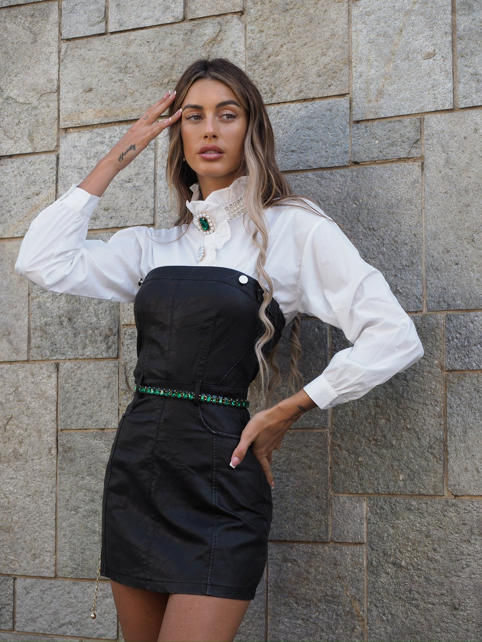 Camicia con bottoni gioiello - R.a. Boutique 