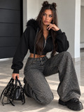 Felpa Cropped con Cappuccio Fur e Zip – Nero - R.a. Boutique