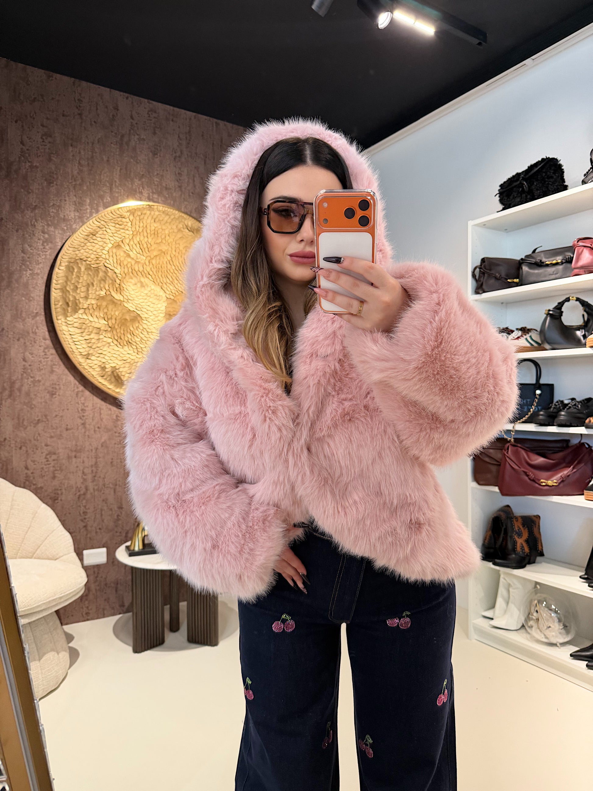 Giacca in Eco-Pelliccia con cappuccio - R.a. Boutique