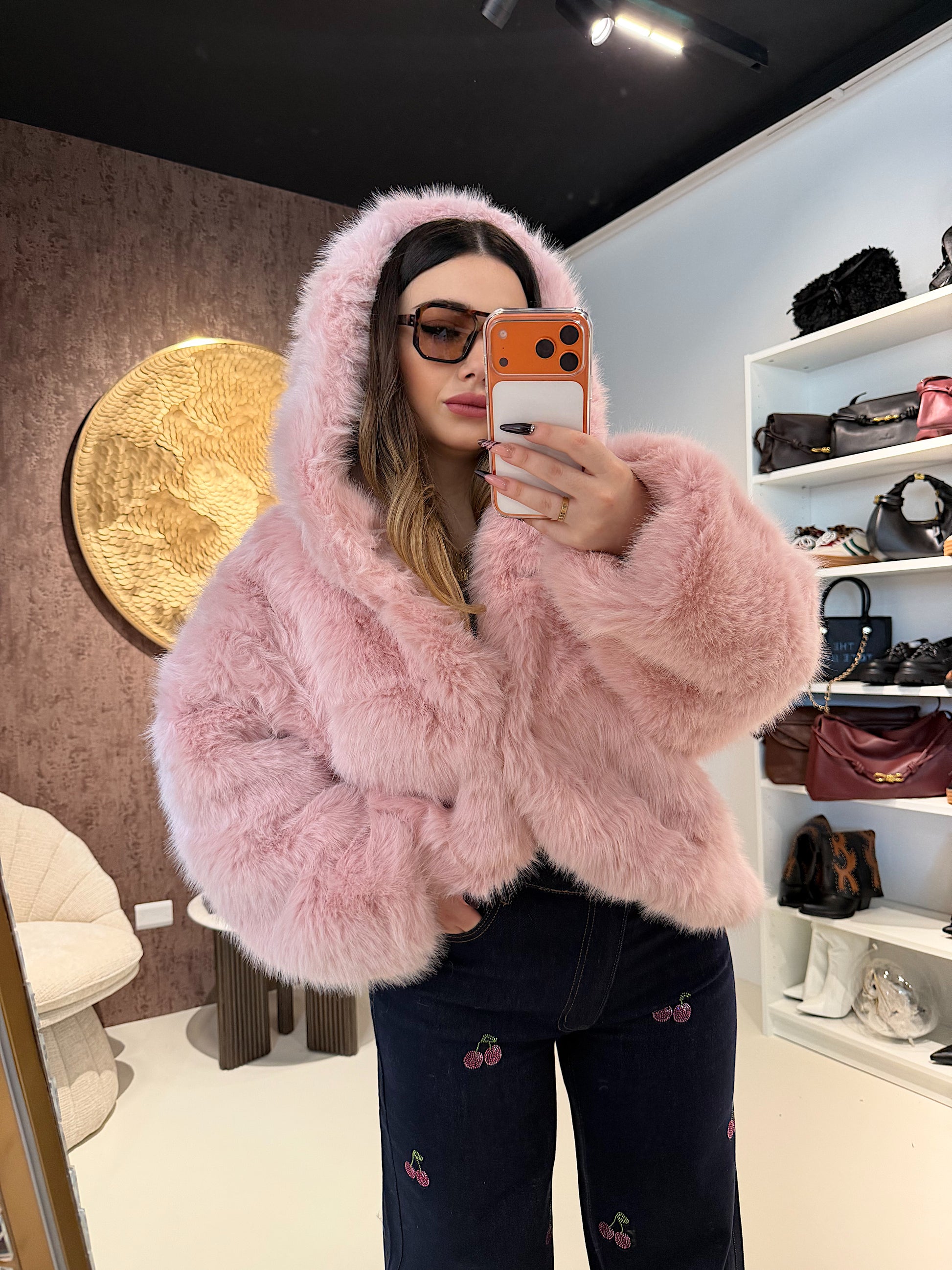 Giacca in Eco-Pelliccia con cappuccio - R.a. Boutique