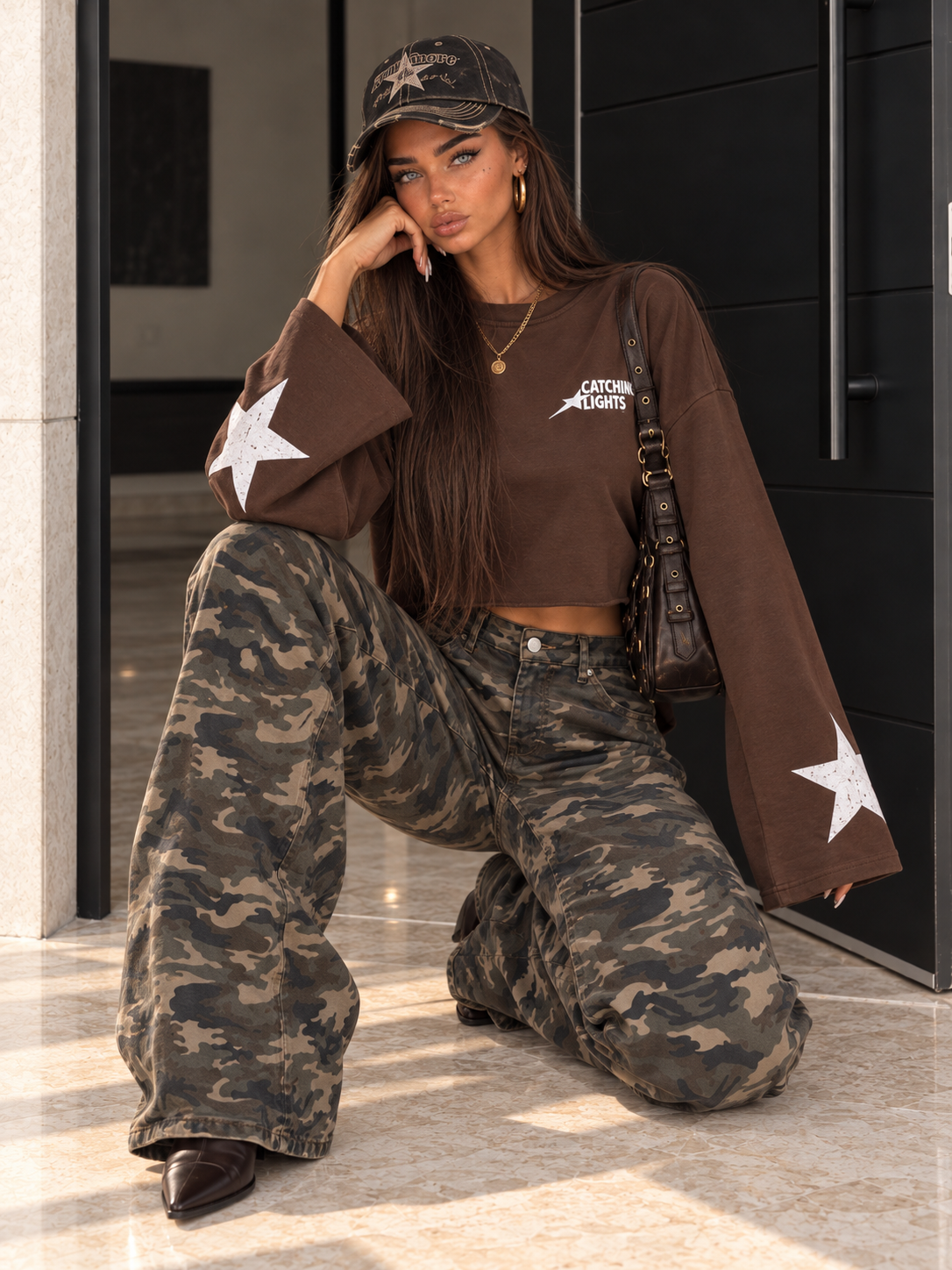 Felpa Catching Lights Marrone con Stella - R.a. Boutique