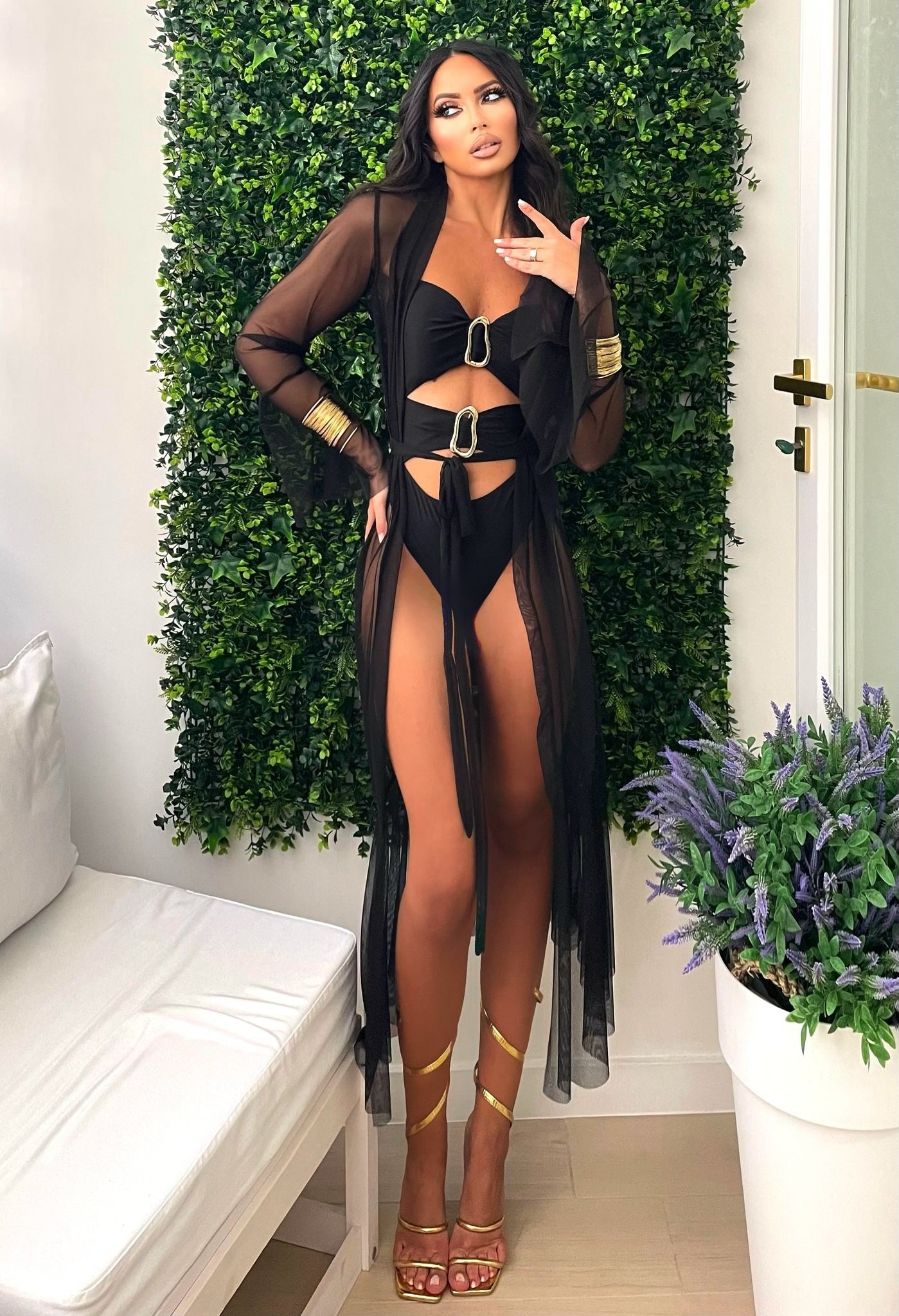 Costume intero con gioiello sul davanti nero - R.a. Boutique