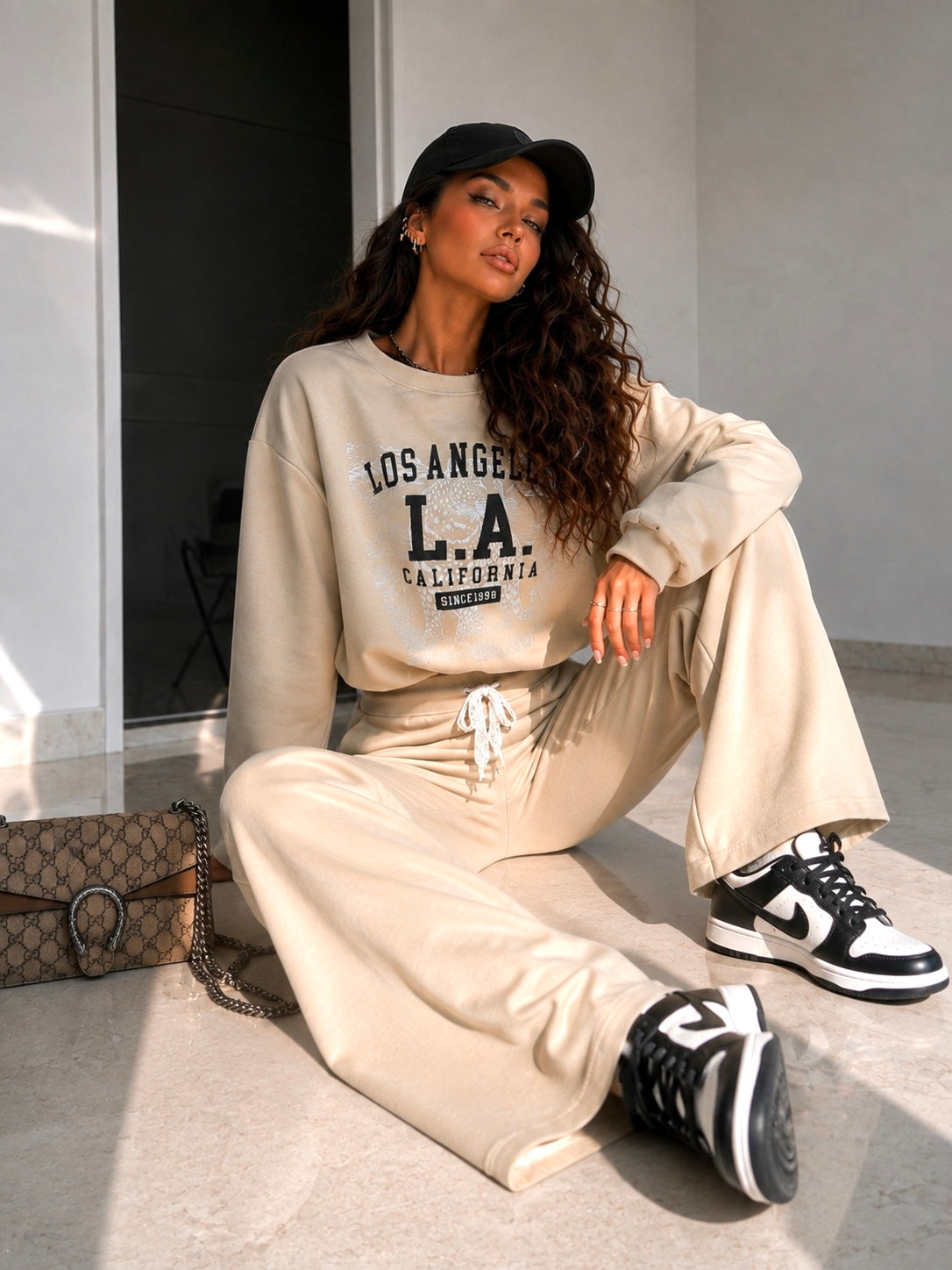 Completo Los Angeles California - R.a. Boutique