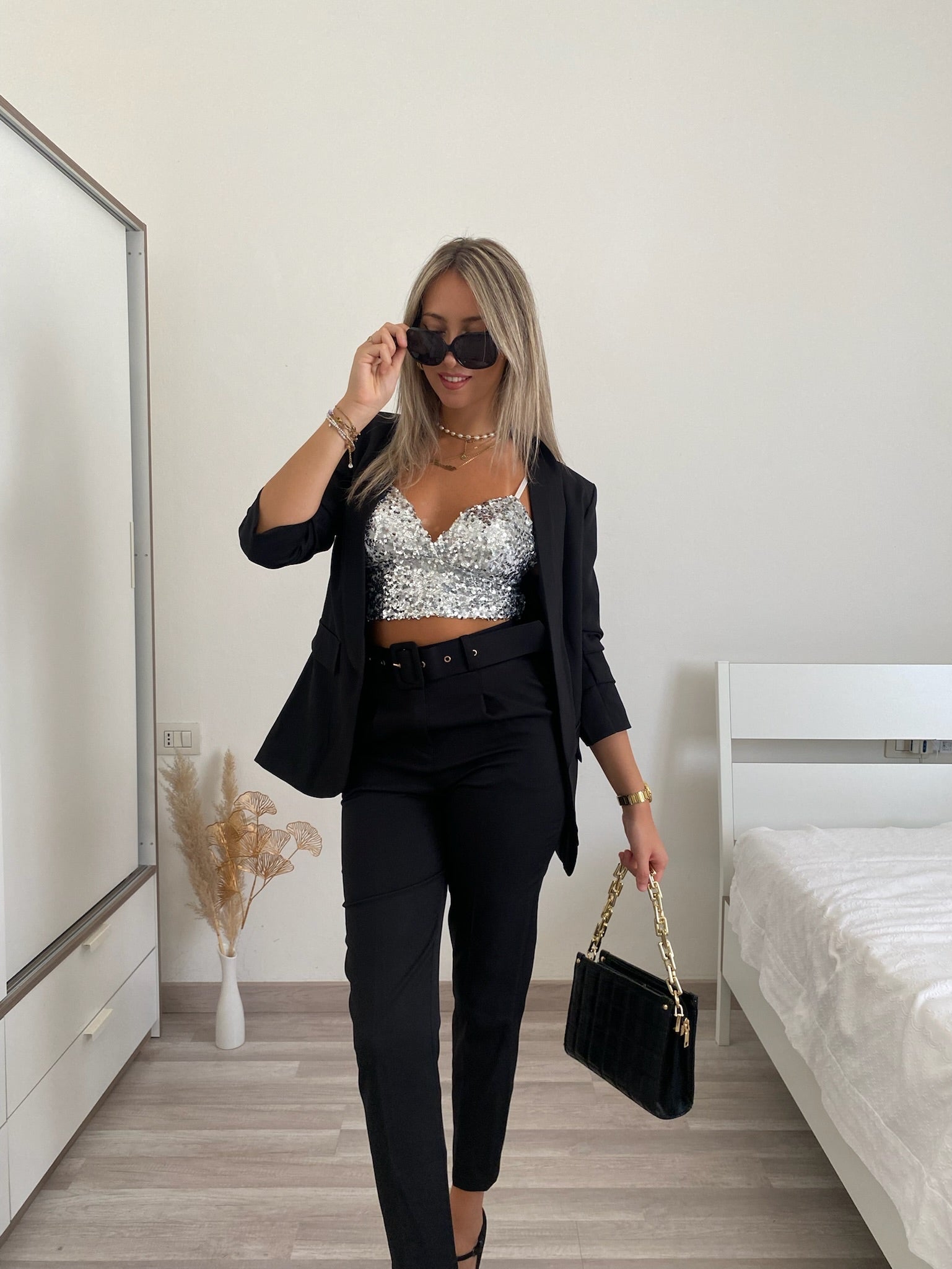 Completo giacca e pantalone nero - R.a. Boutique 