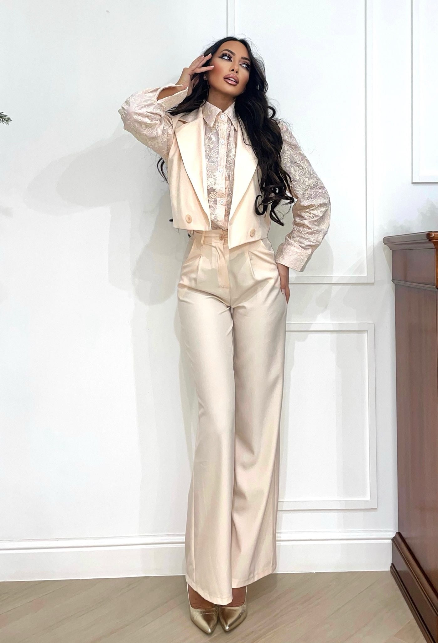 Set pantalone e smanicato cipria - R.a. Boutique