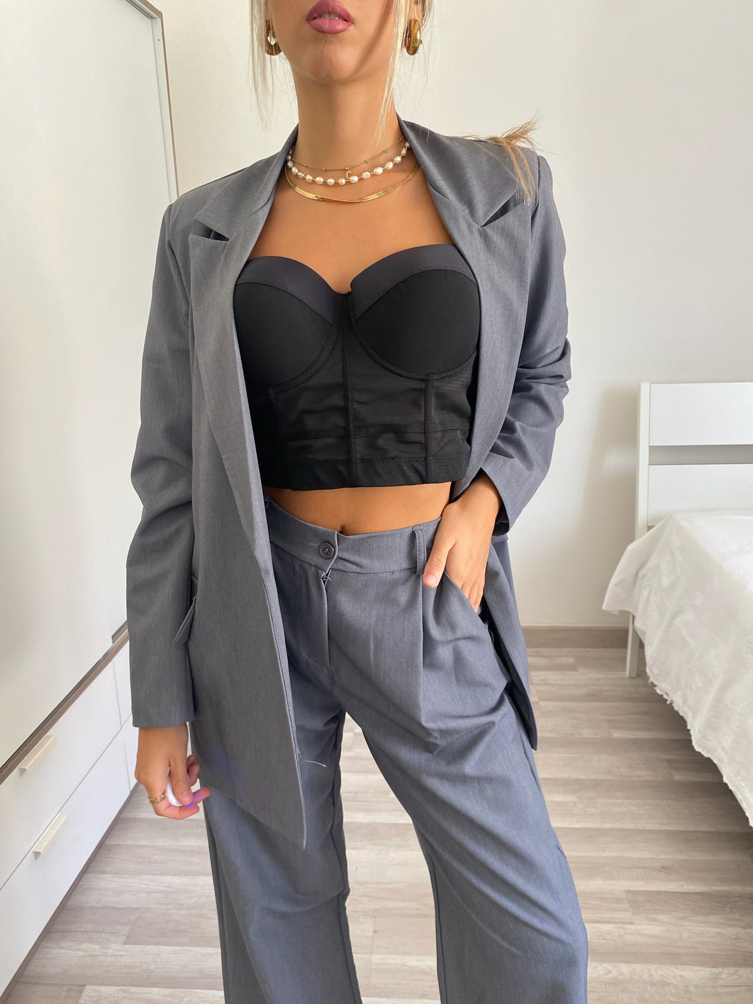 Tailleur grigio - R.a. Boutique 