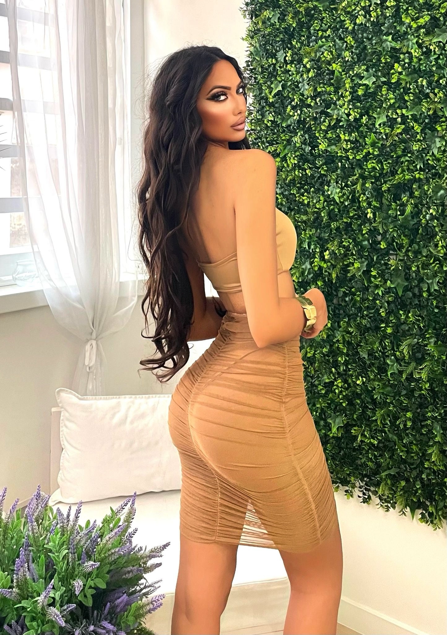 Bikini oro tre pezzi con gioiello e gonna drappeggiata - R.a. Boutique