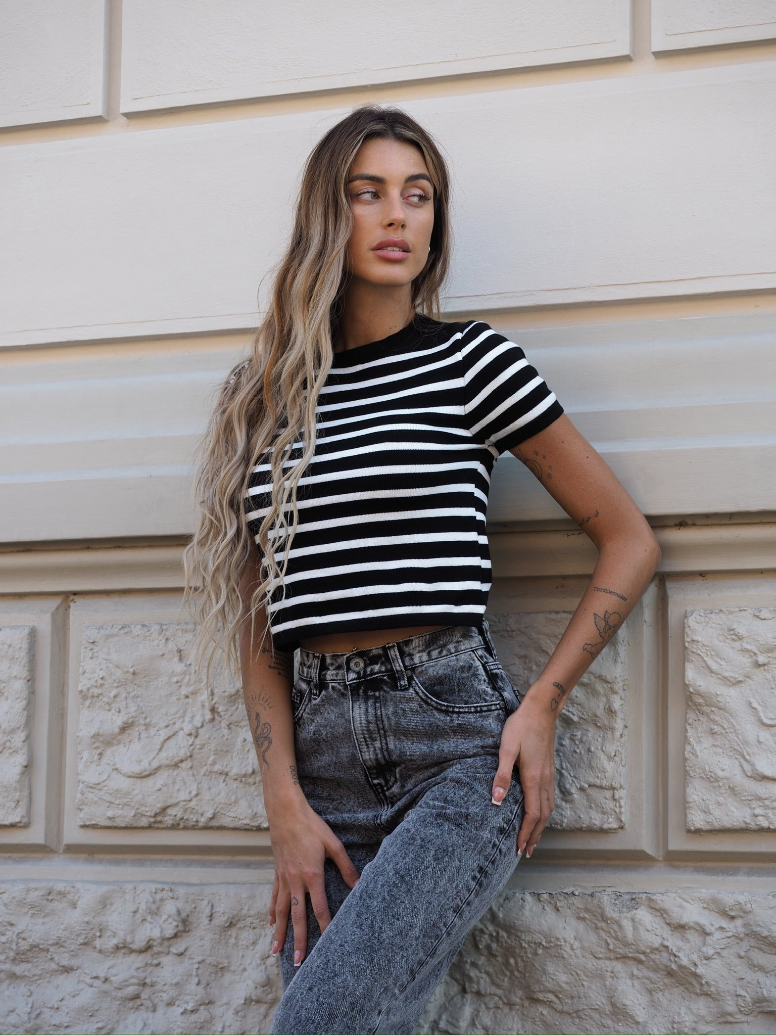 Maglia a manica corta a righe - R.a. Boutique 