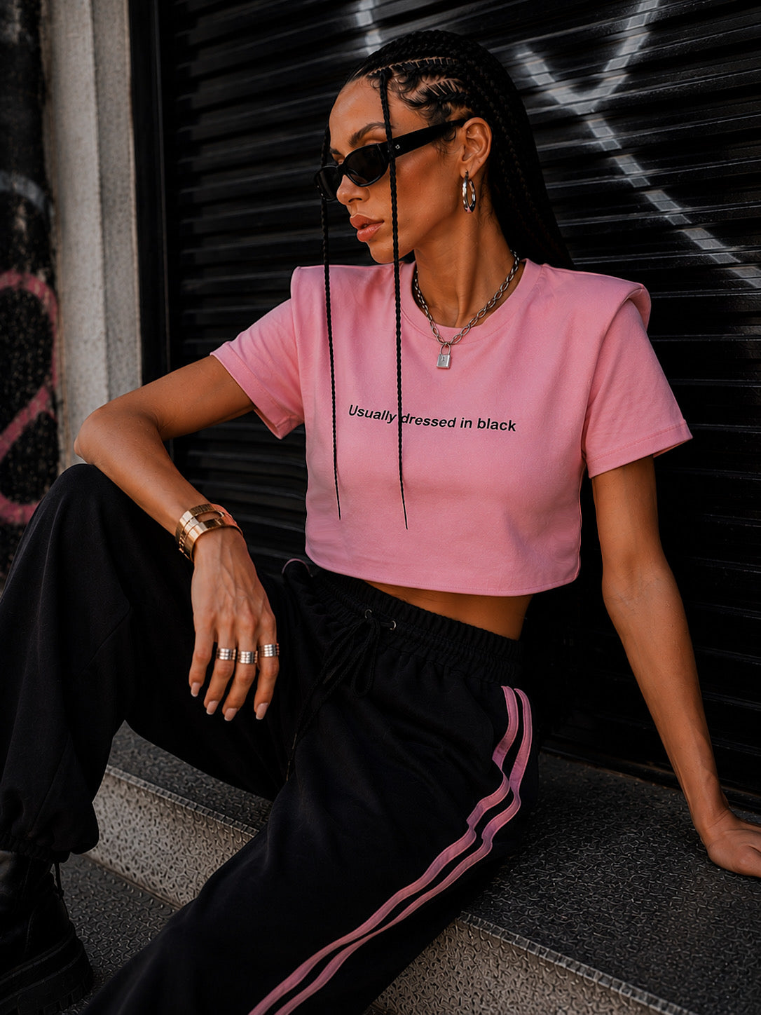 T-shirt Crop “Usually Dressed in Black” - R.a. Boutique