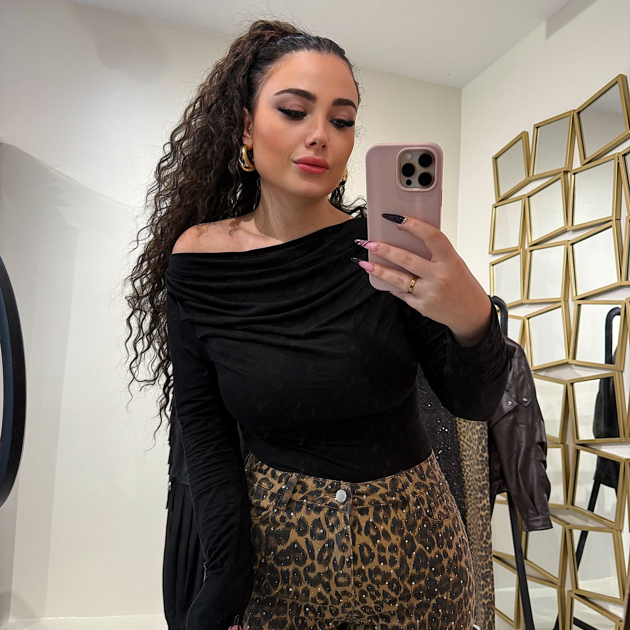 Maglia a maniche lunghe con scollo drappeggiato - R.a. Boutique