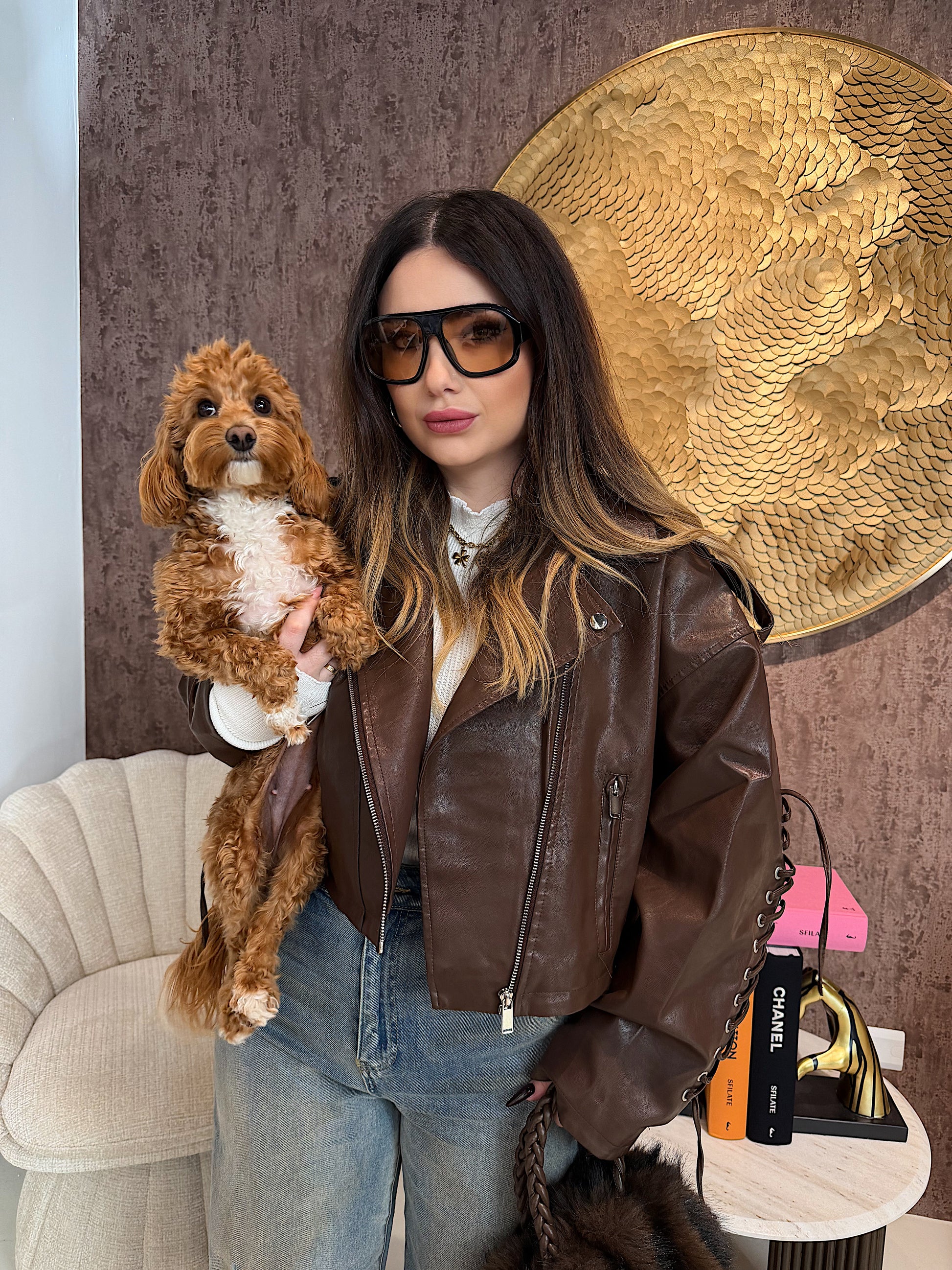 Giacca in Ecopelle con Lacci Posteriori e Zip Frontale – Alta Qualità - R.a. Boutique