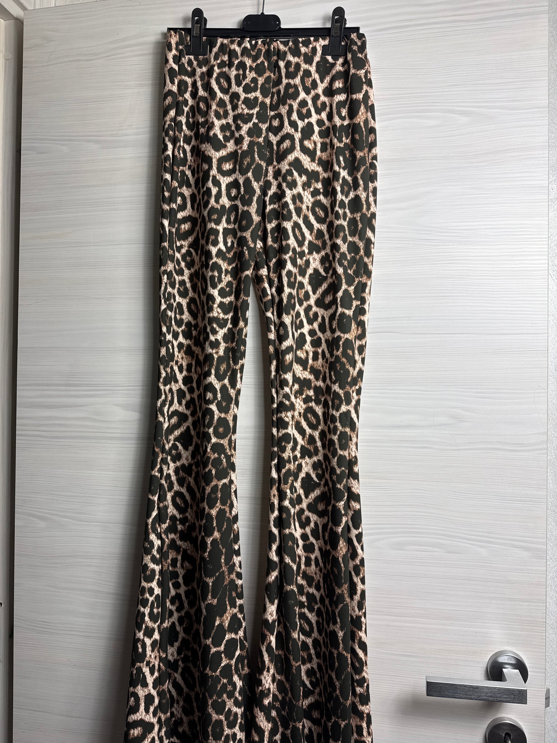 Pantalone a zampa maculato - R.a. Boutique