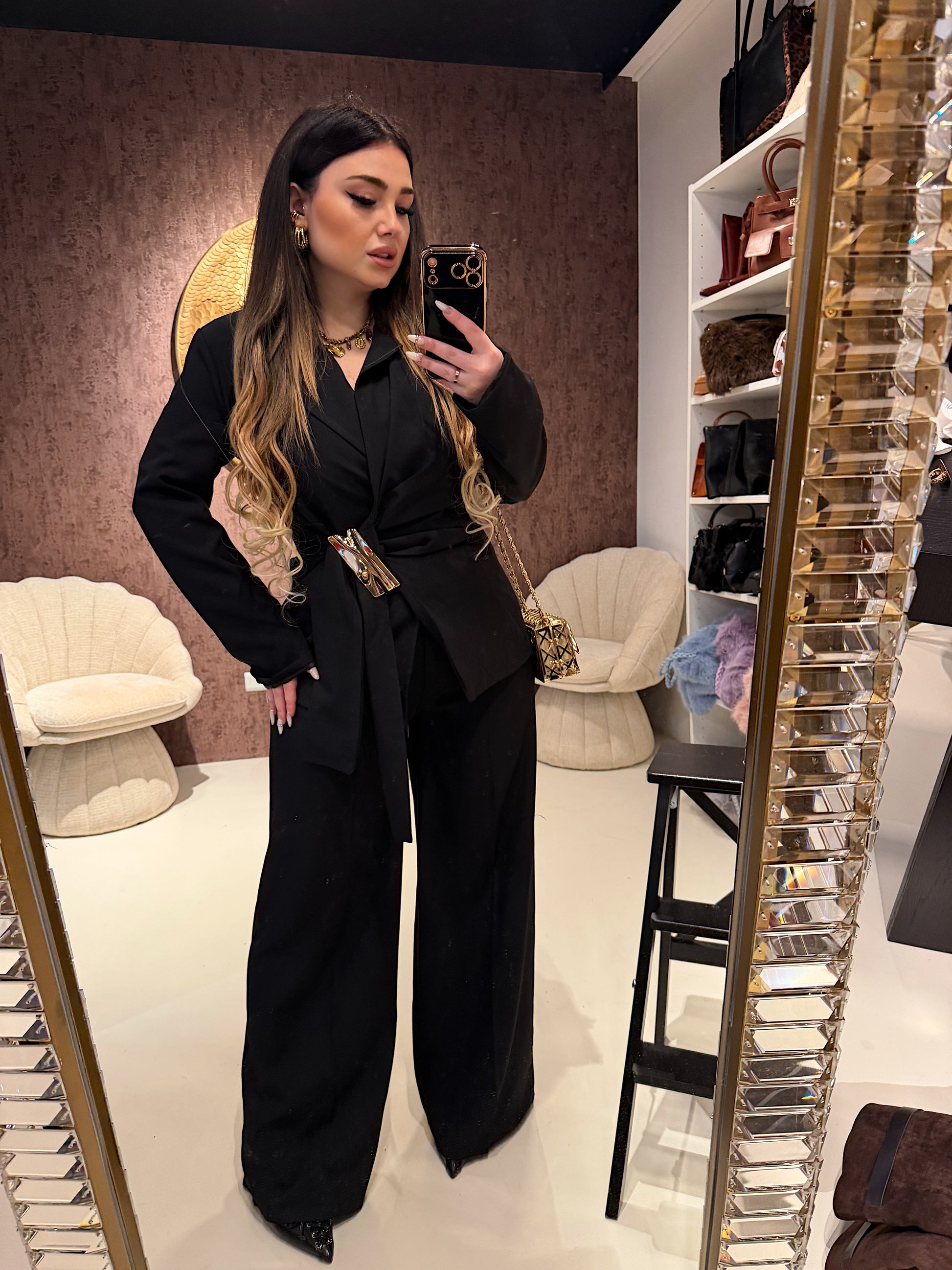 Completo giacca e pantalone con gioiello ￼ - R.a. Boutique