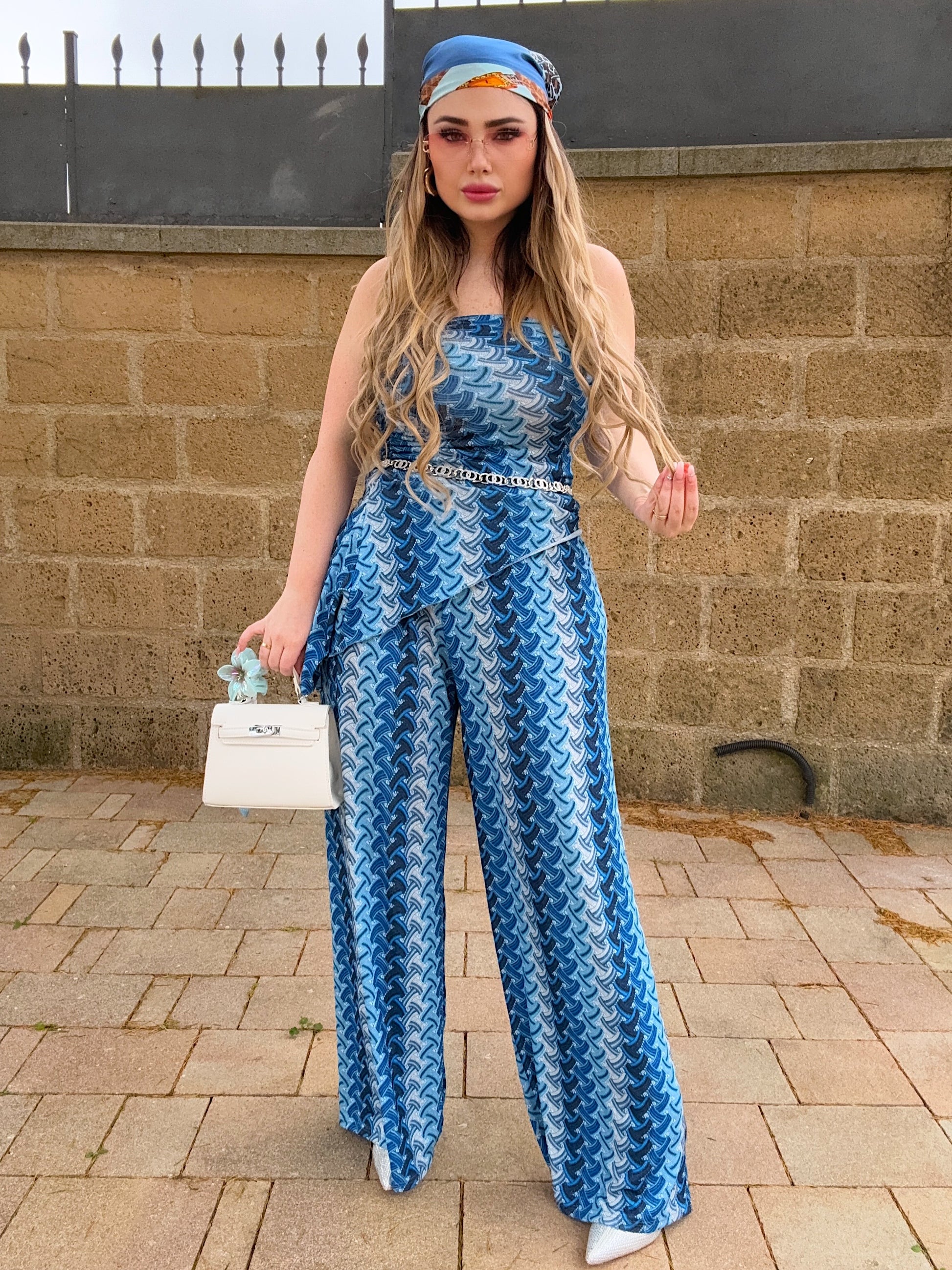 Completo blu con brillantini - R.a. Boutique