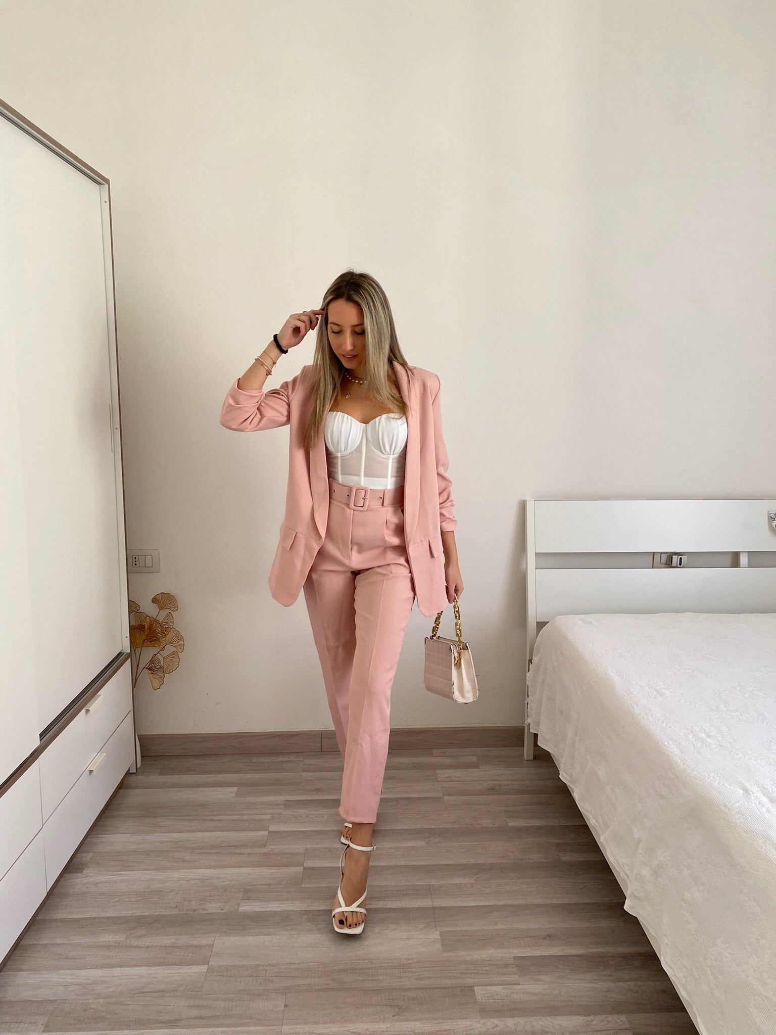 Completo giacca e pantaloni cipria - R.a. Boutique 