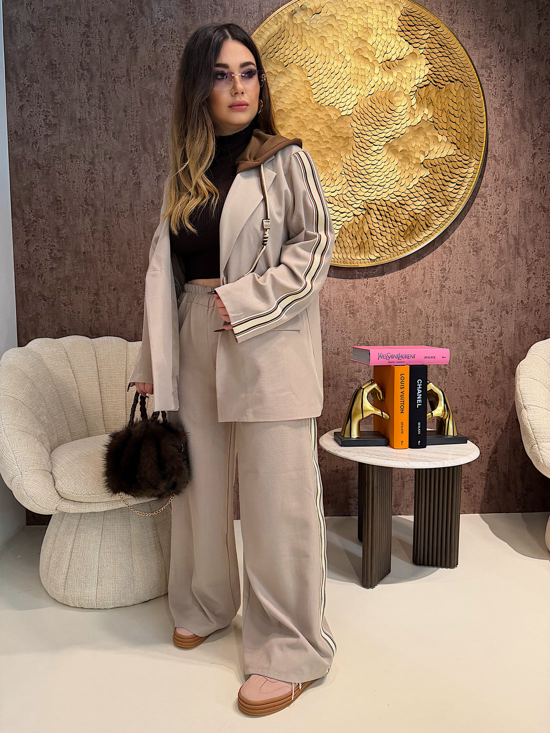 Completo Urban Chic con Cappuccio Marrone - R.a. Boutique