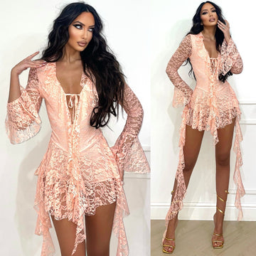 Abito in pizzo rosa con rouches - R.a. Boutique