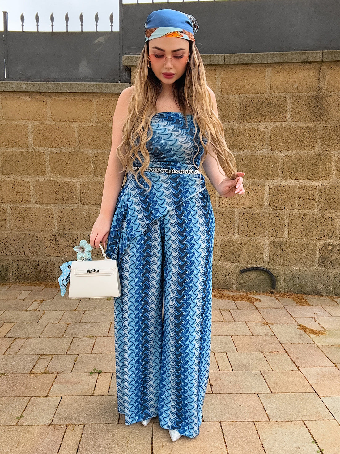 Completo blu con brillantini - R.a. Boutique