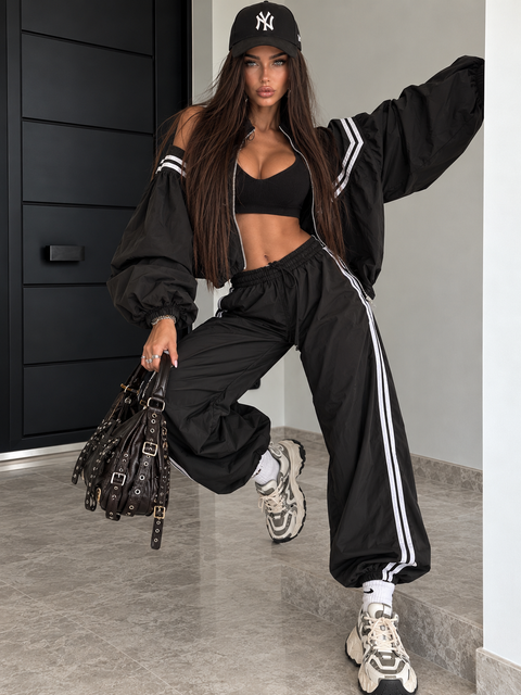 Completo Sporty Stripe con Zip e Pantalone – Nero Bianco